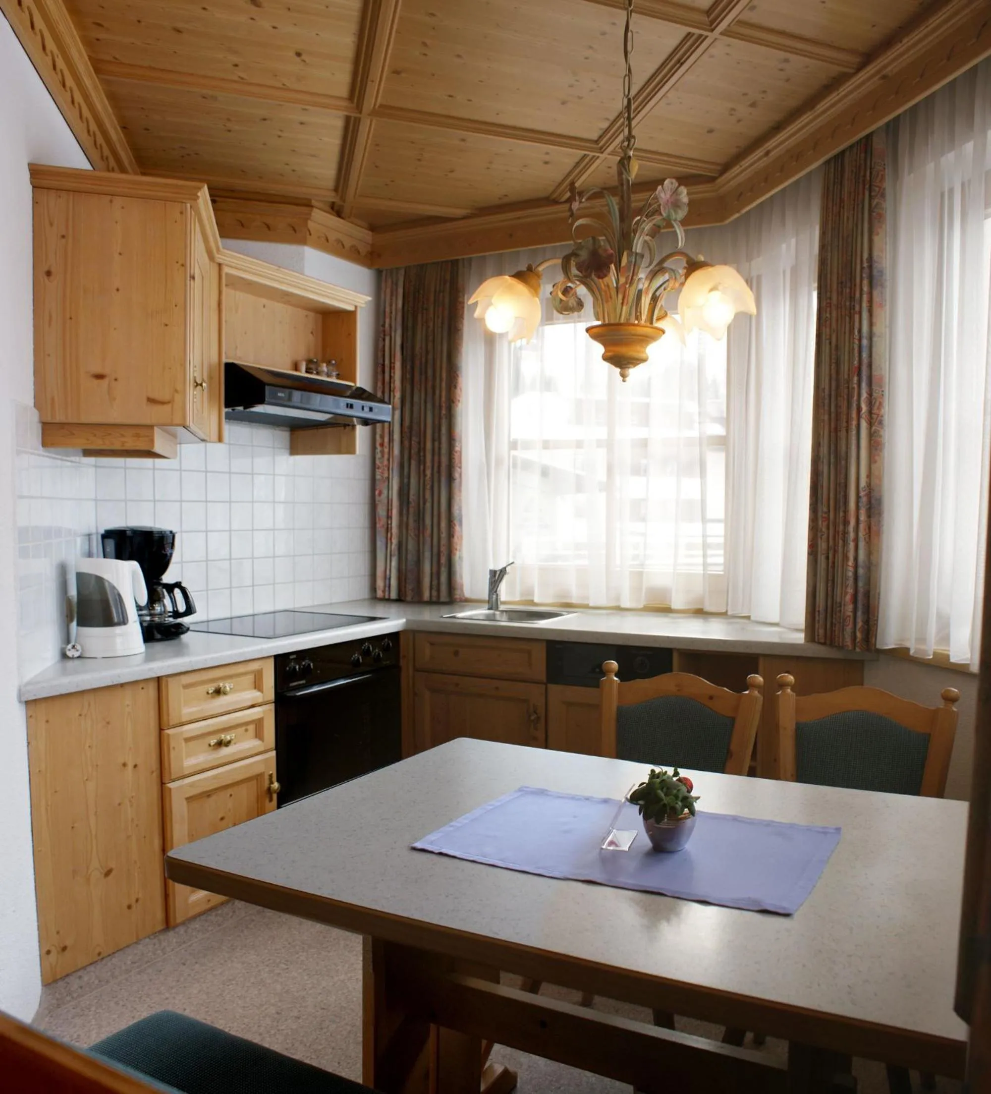Kitchen or kitchenette in Sportapart Garni Mallaun