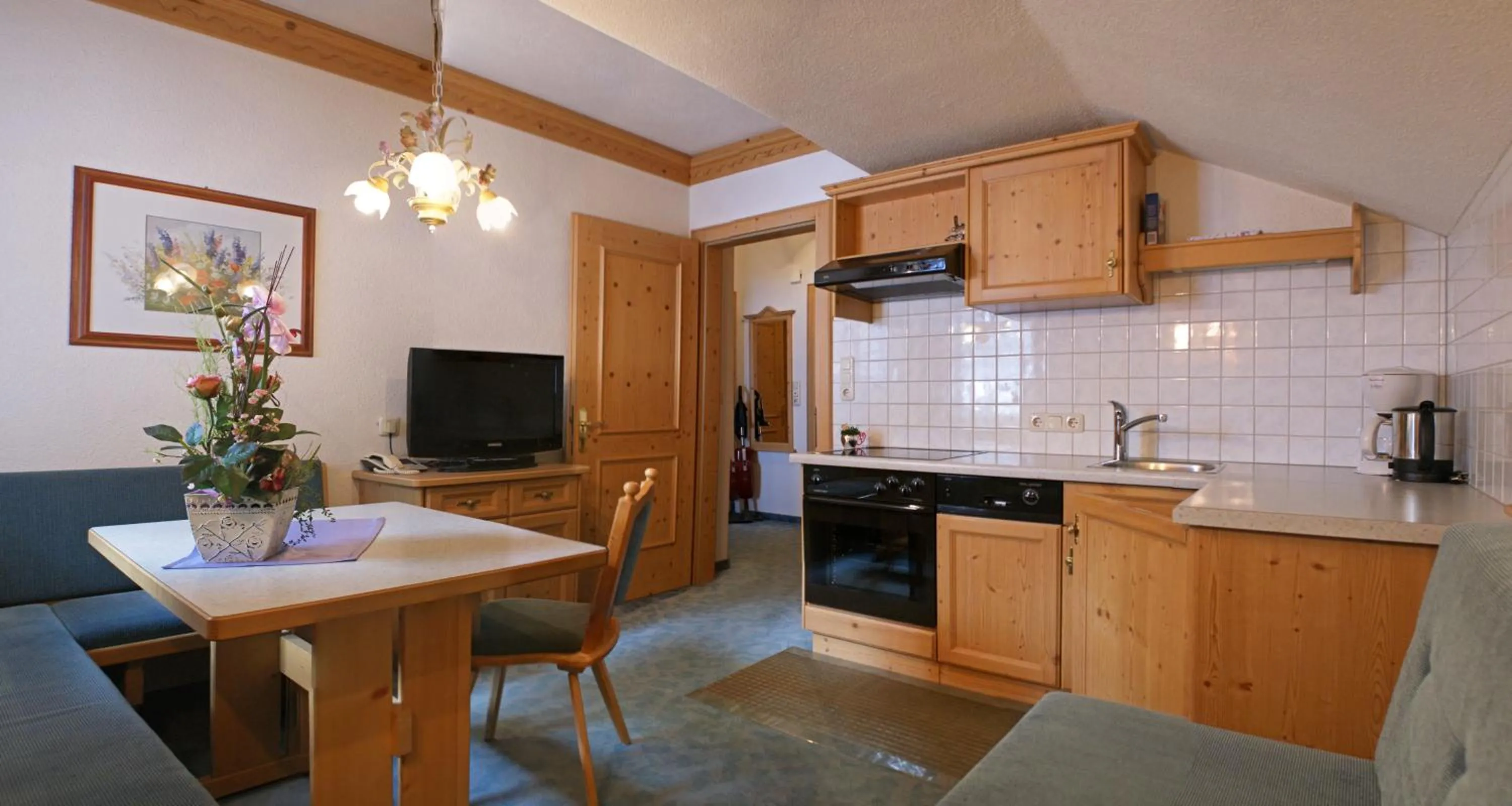 Kitchen or kitchenette in Sportapart Garni Mallaun