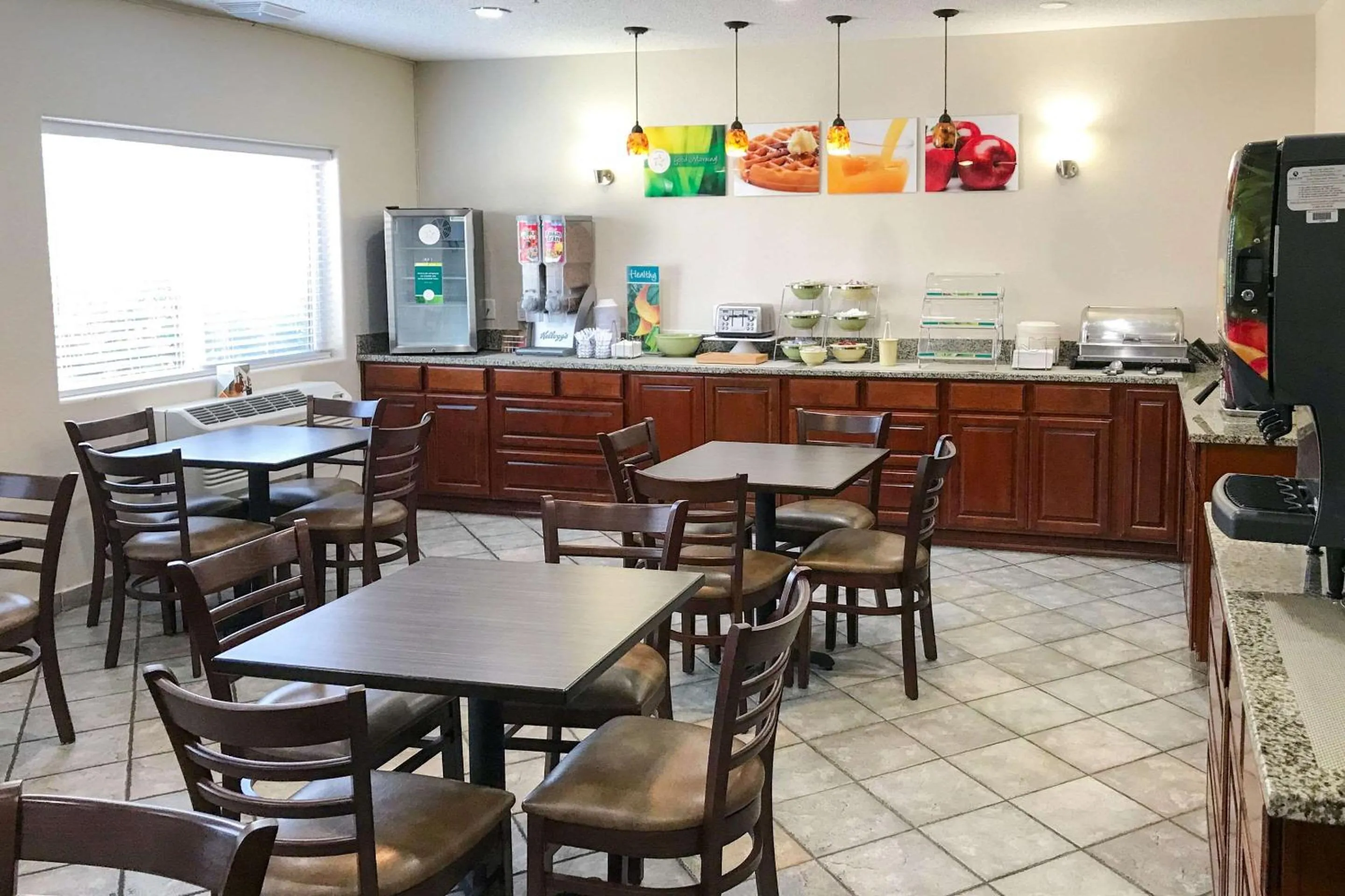 Breakfast in Quality Inn Denver Westminster