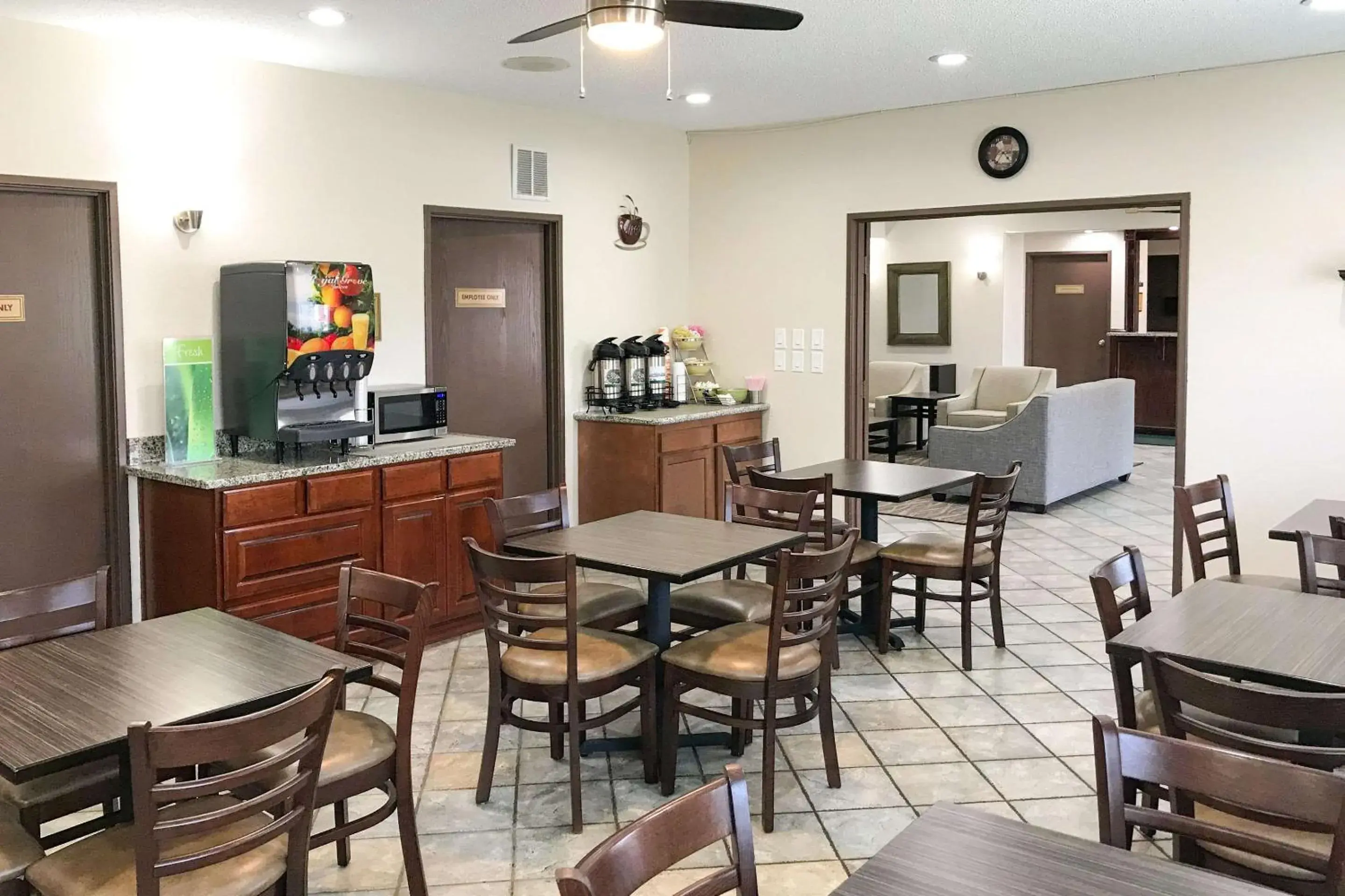 Breakfast in Quality Inn Denver Westminster Breakfast in Quality Inn Denver Westminster