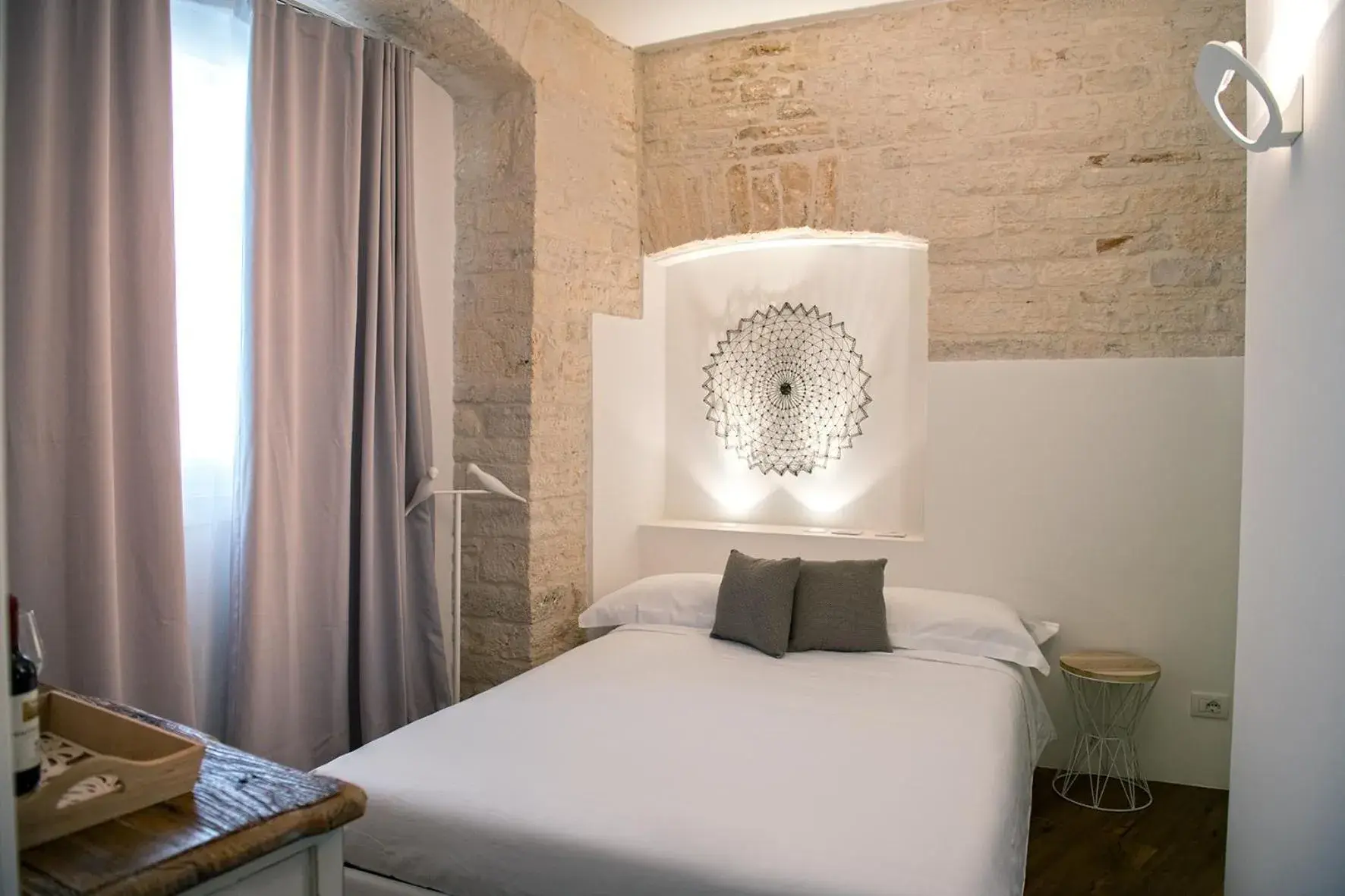 Bedroom, Bed in Palazzo Scotto - Widespread Collection Bedroom, Bed in Palazzo Scotto - Widespread Collection