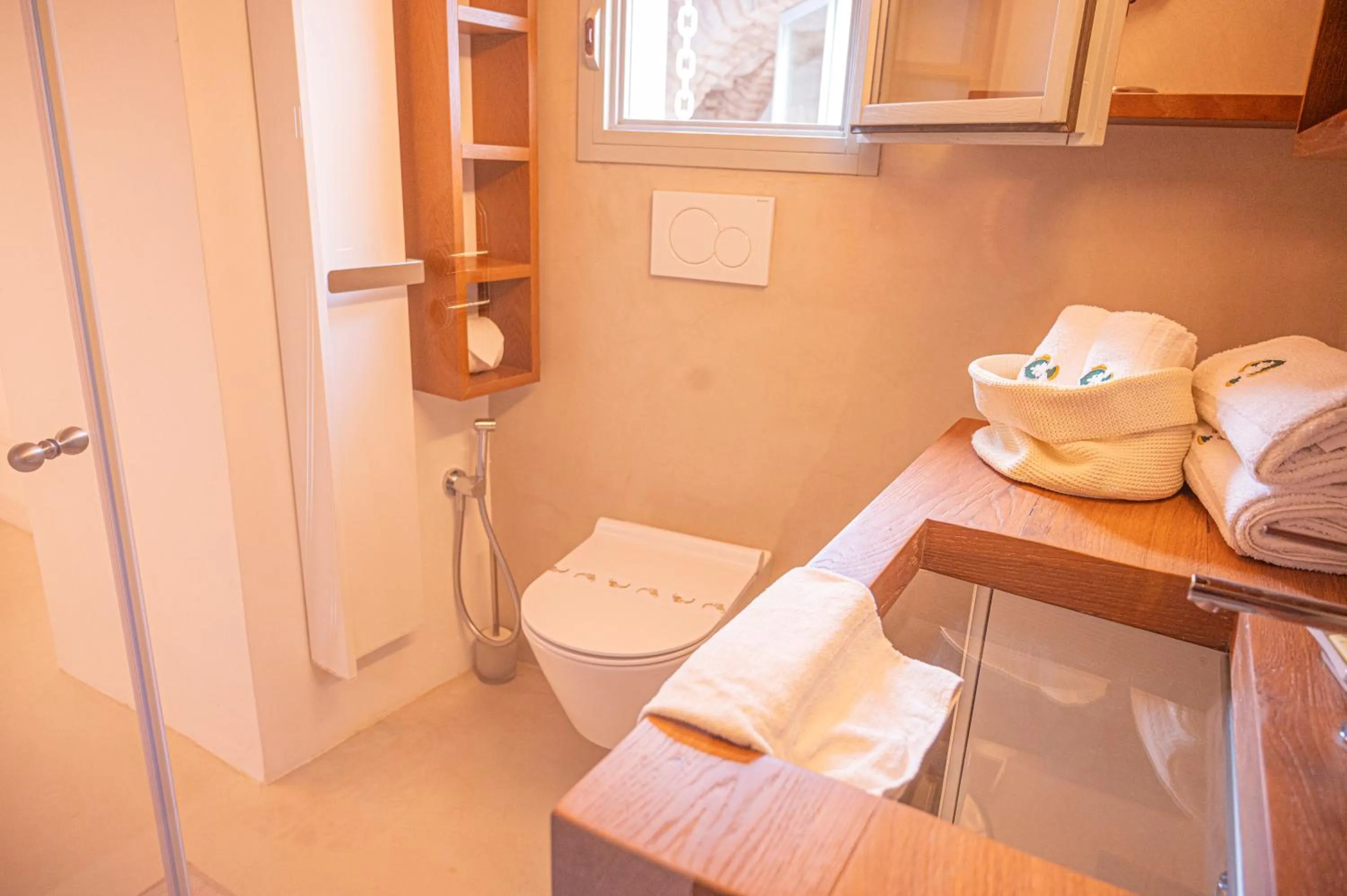 Bathroom in Palazzo Scotto - Widespread Collection