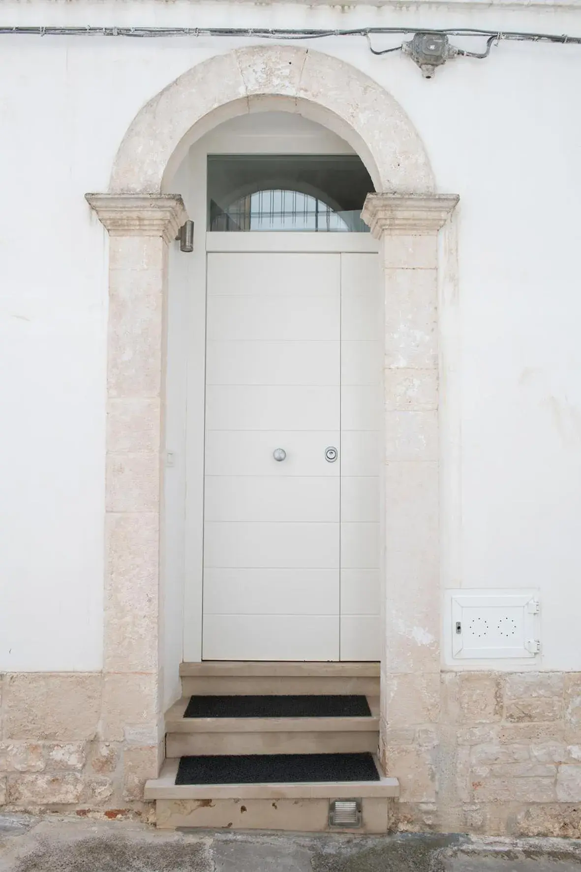 Facade/entrance in Palazzo Scotto - Widespread Collection Facade/entrance in Palazzo Scotto - Widespread Collection