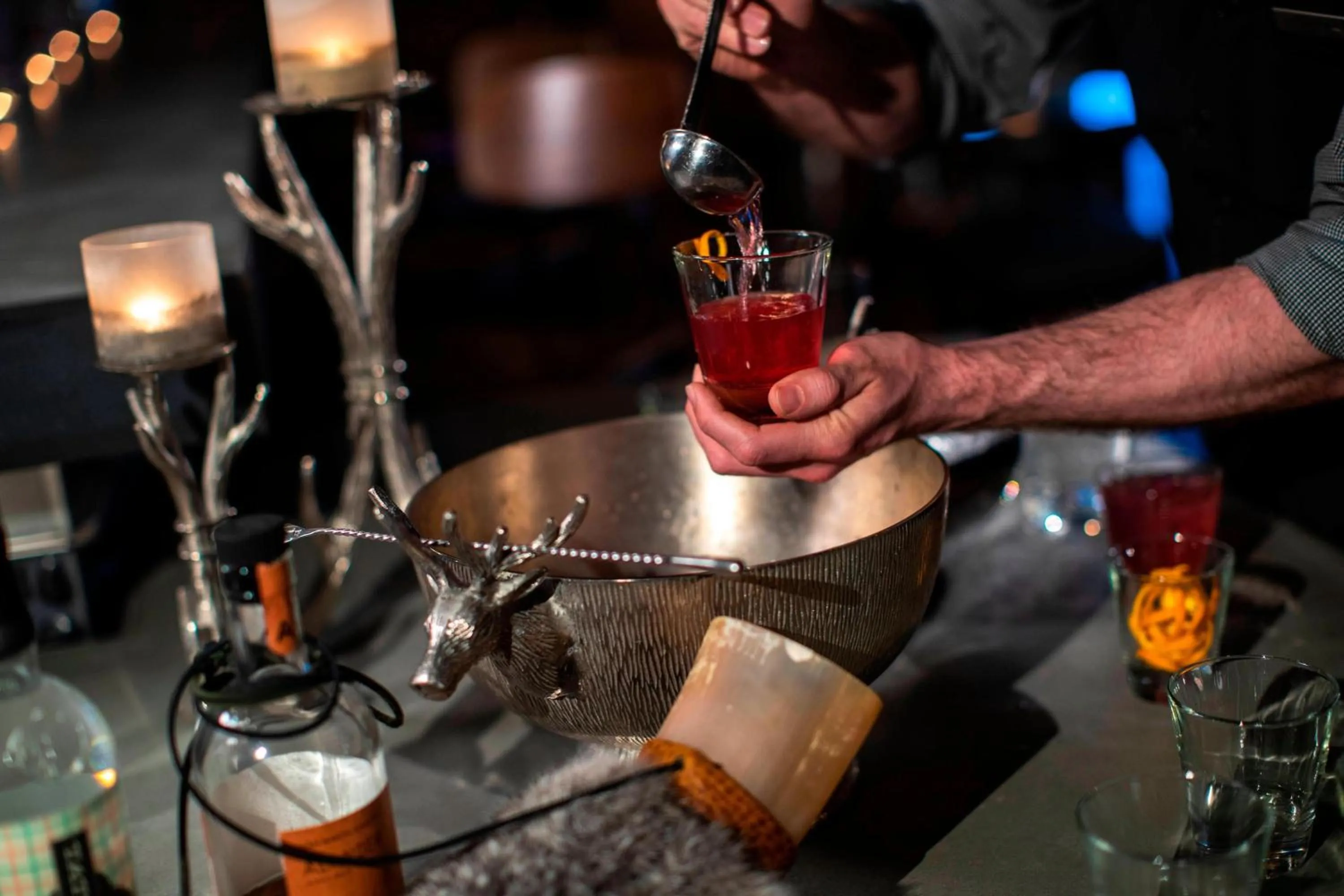 Lounge or bar in Renaissance Minneapolis Bloomington Hotel