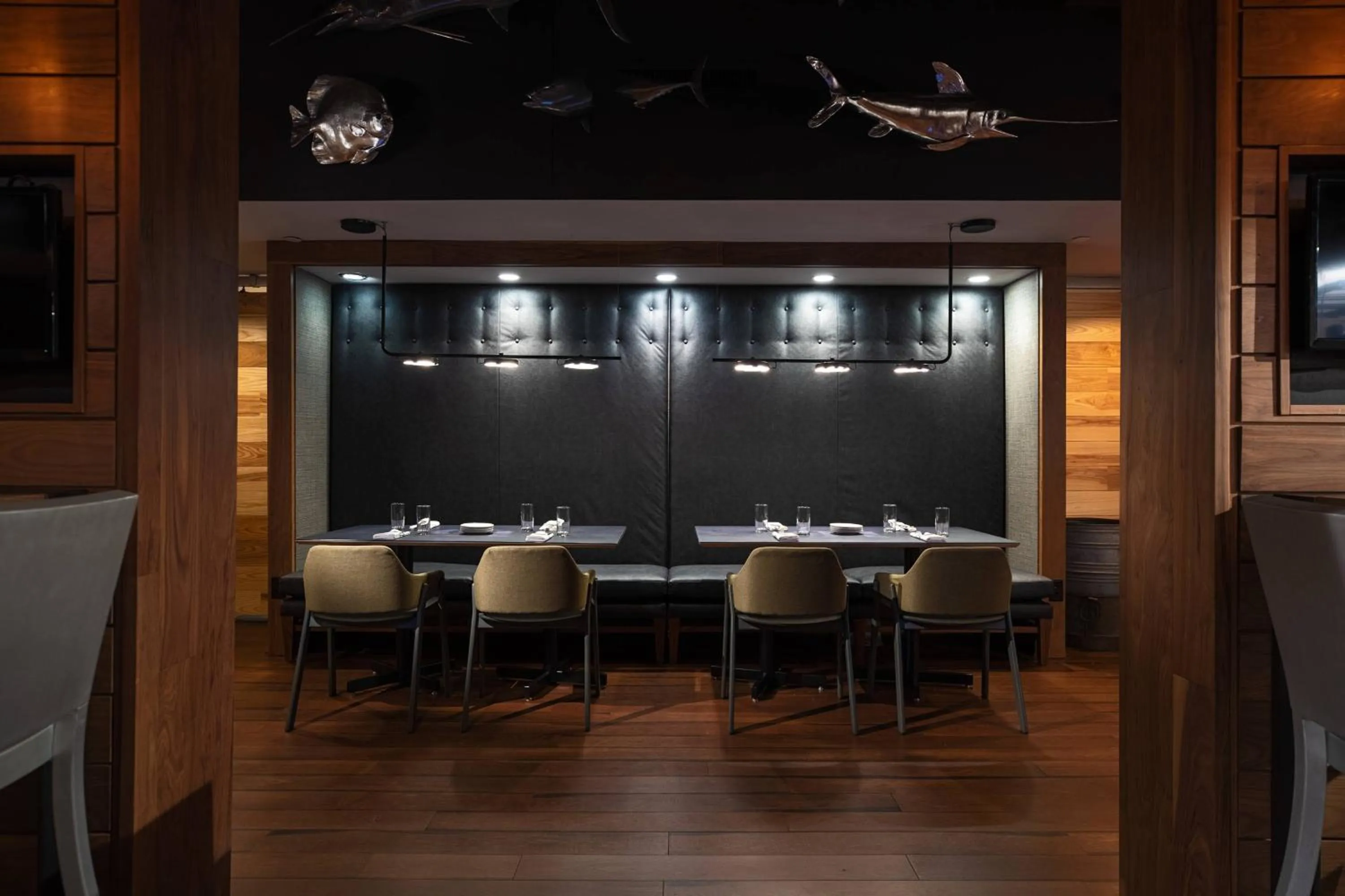 Restaurant/places to eat in Renaissance Minneapolis Bloomington Hotel