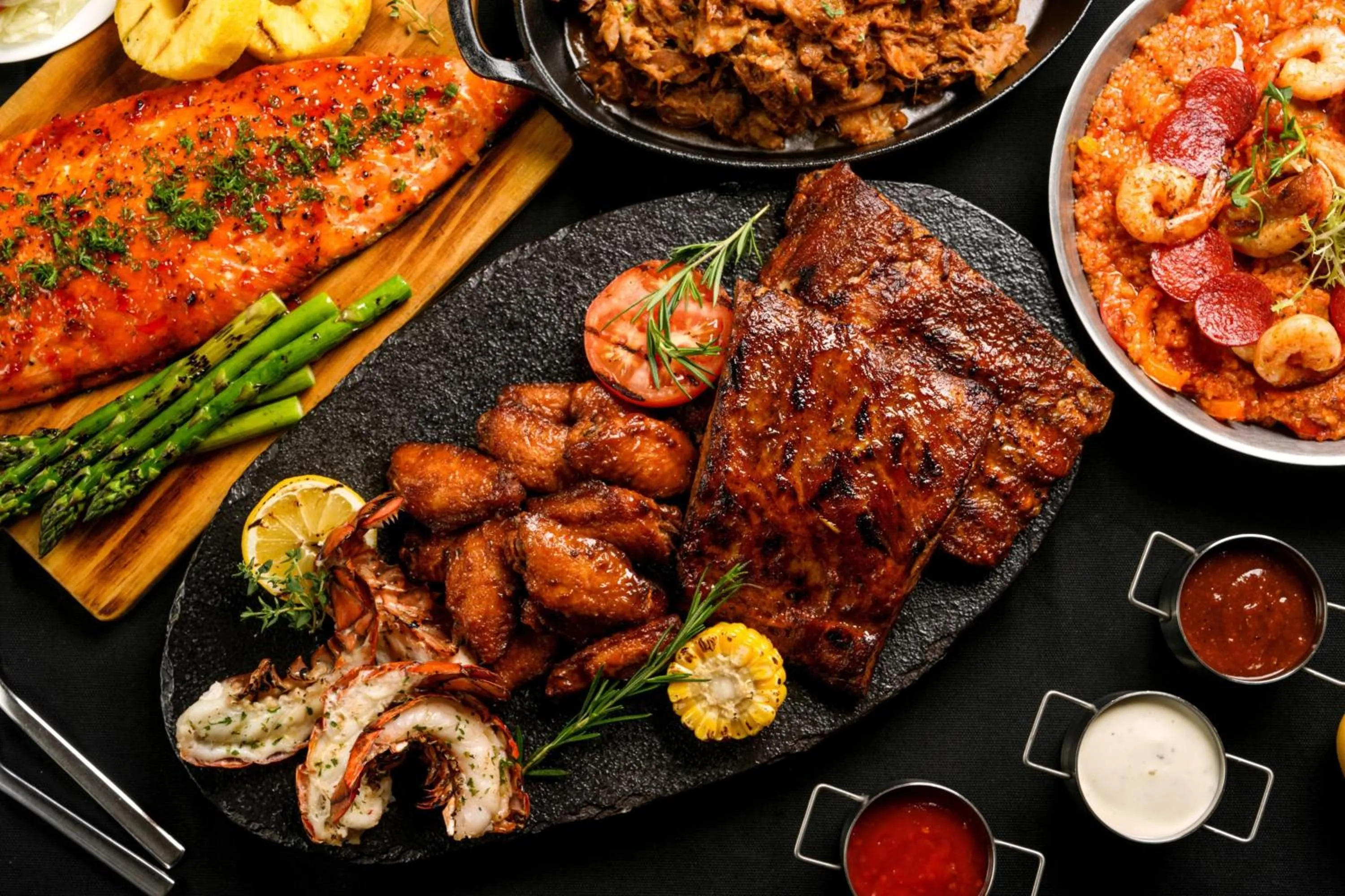 Kitchen or kitchenette in Courtyard by Marriott Seoul Botanic Park