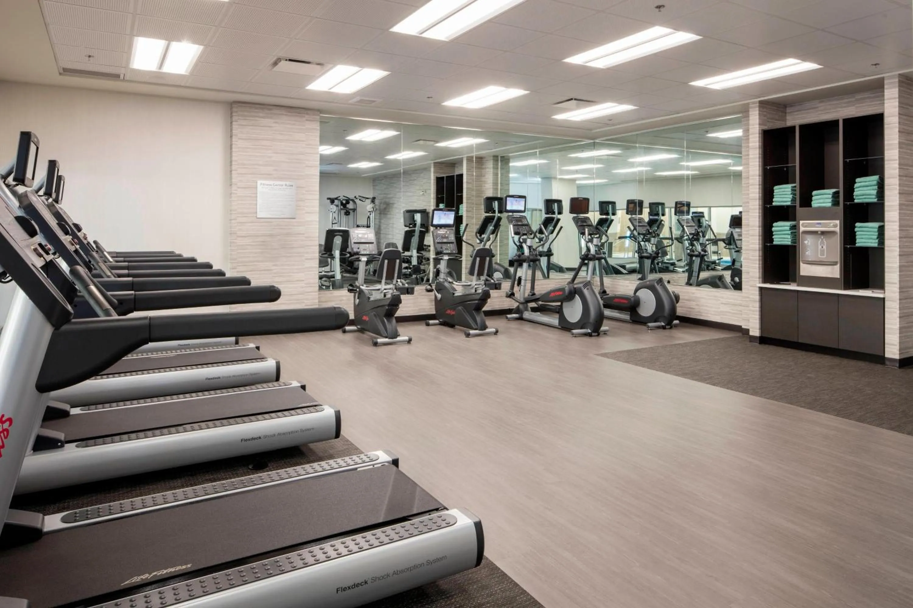 Fitness centre/facilities in Courtyard by Marriott Prince George