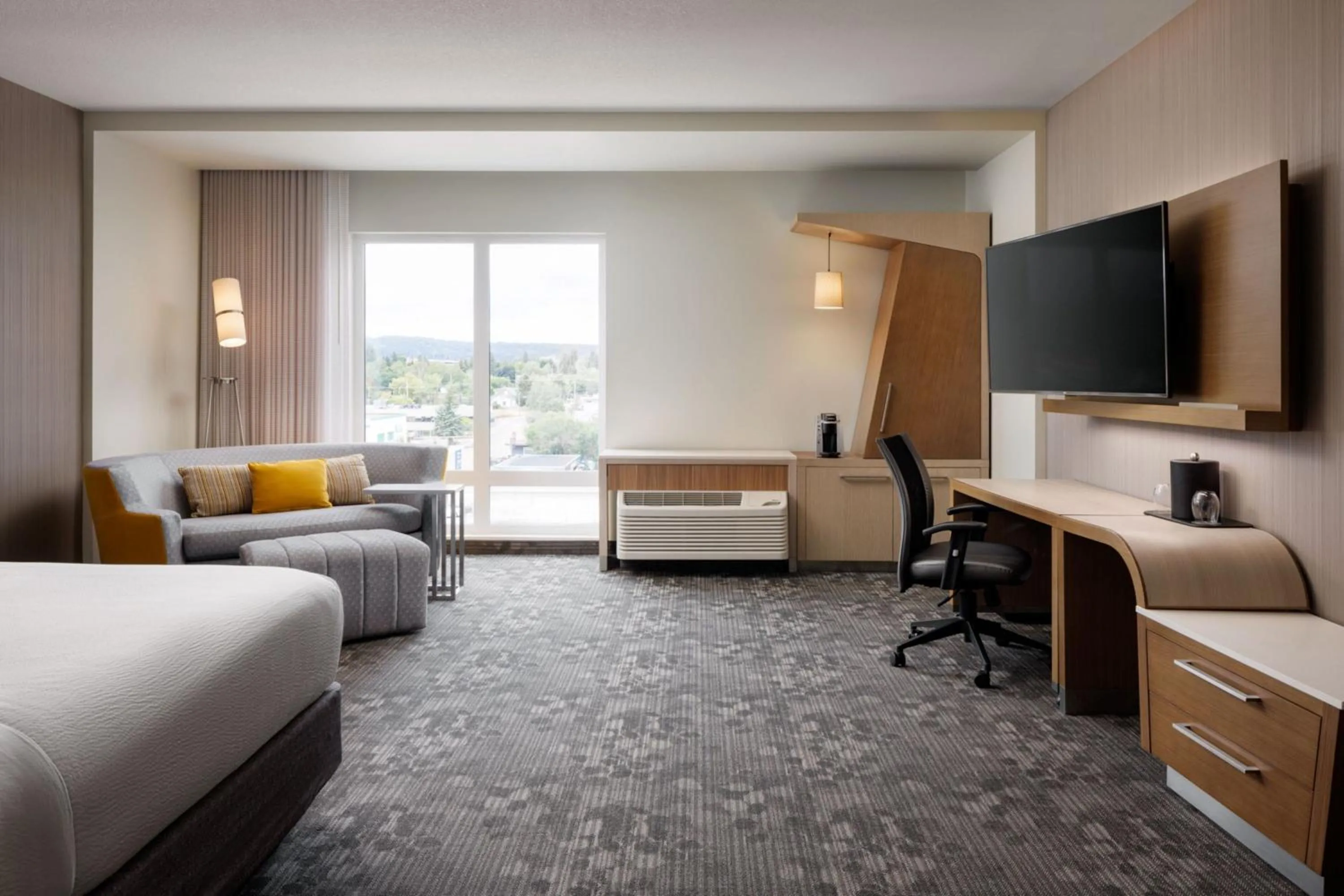 Photo of the whole room, Bed in Courtyard by Marriott Prince George