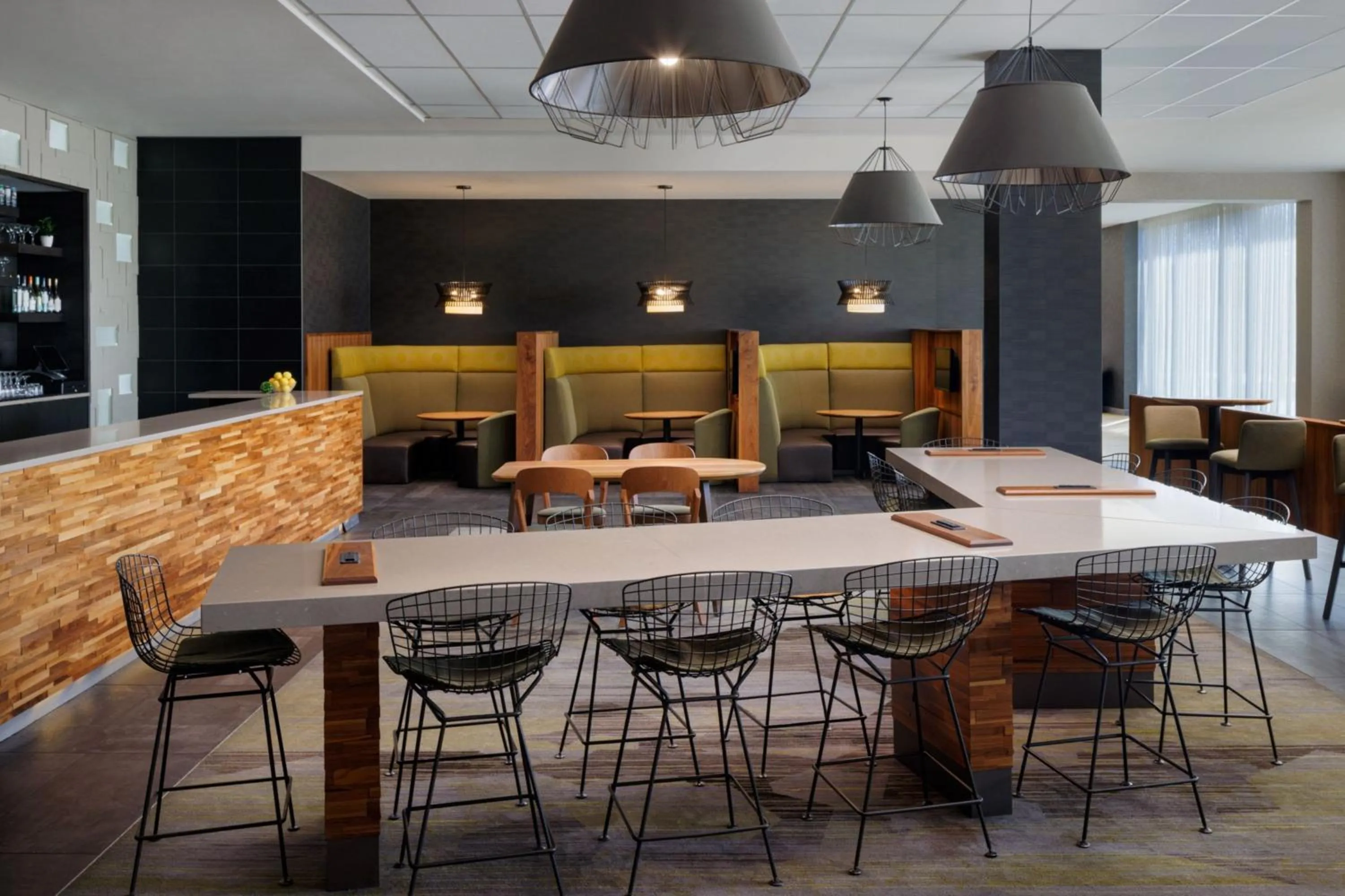 Restaurant/places to eat in Courtyard by Marriott Prince George