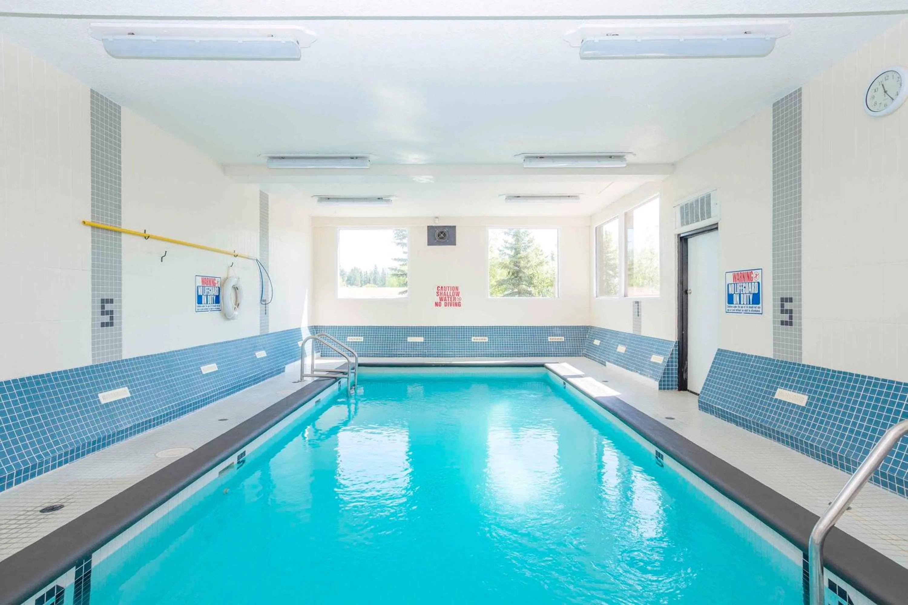 Swimming pool in Sandman Hotel & Suites Prince George