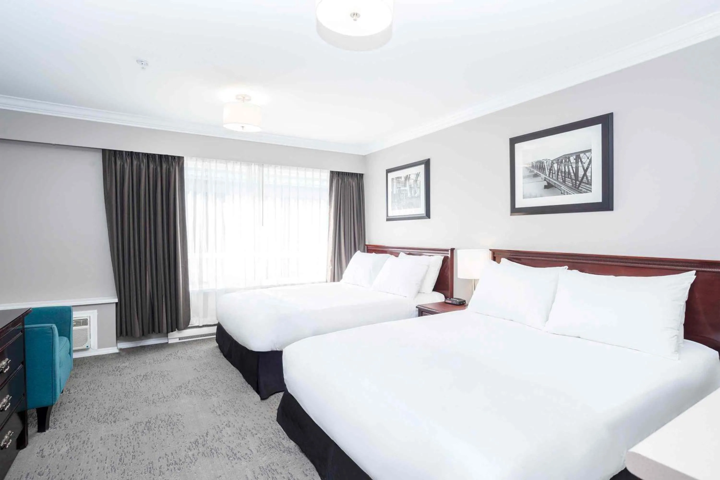 Photo of the whole room, Bed in Sandman Hotel & Suites Prince George