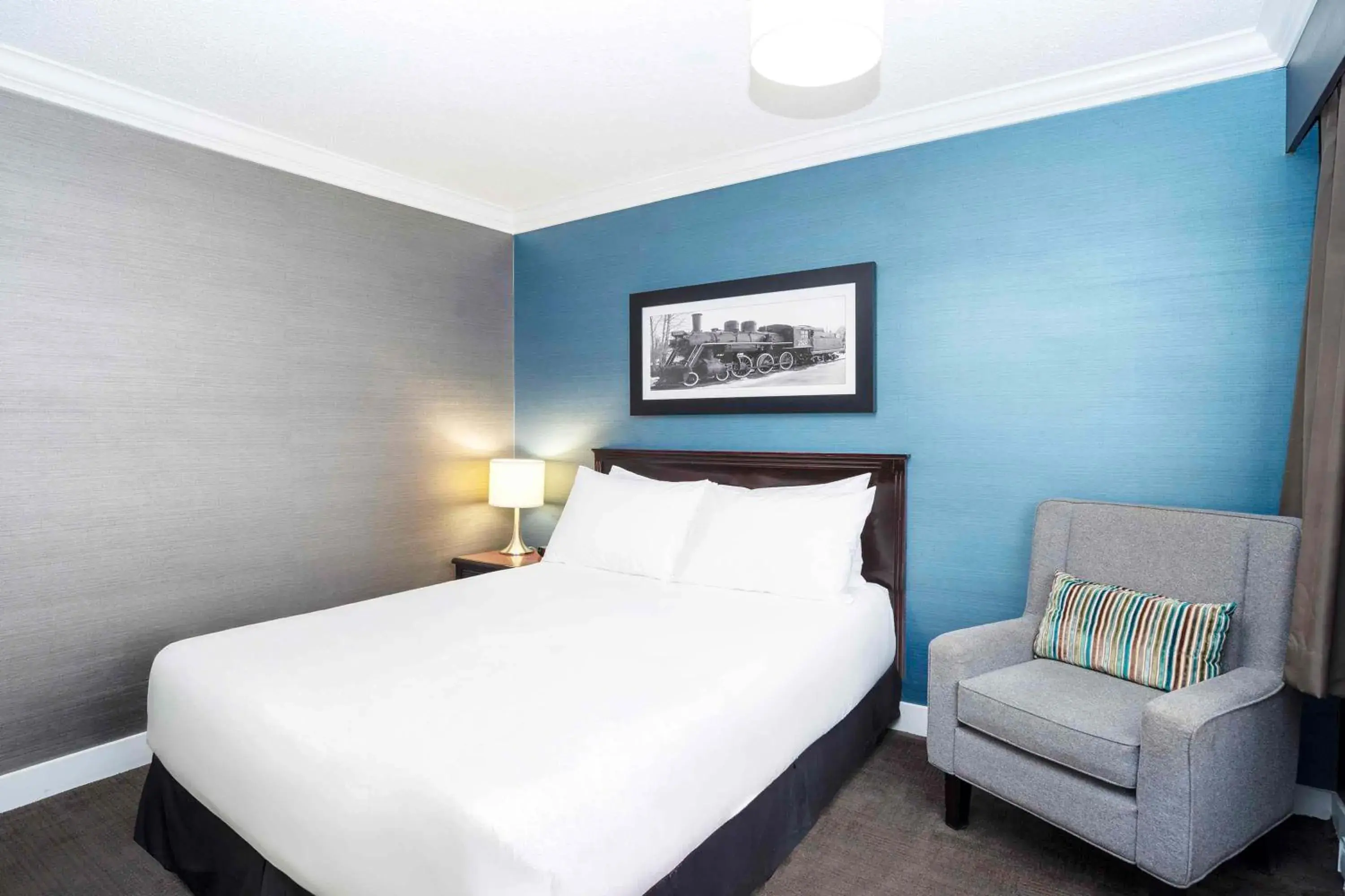 Photo of the whole room, Bed in Sandman Hotel & Suites Prince George Photo of the whole room, Bed in Sandman Hotel & Suites Prince George