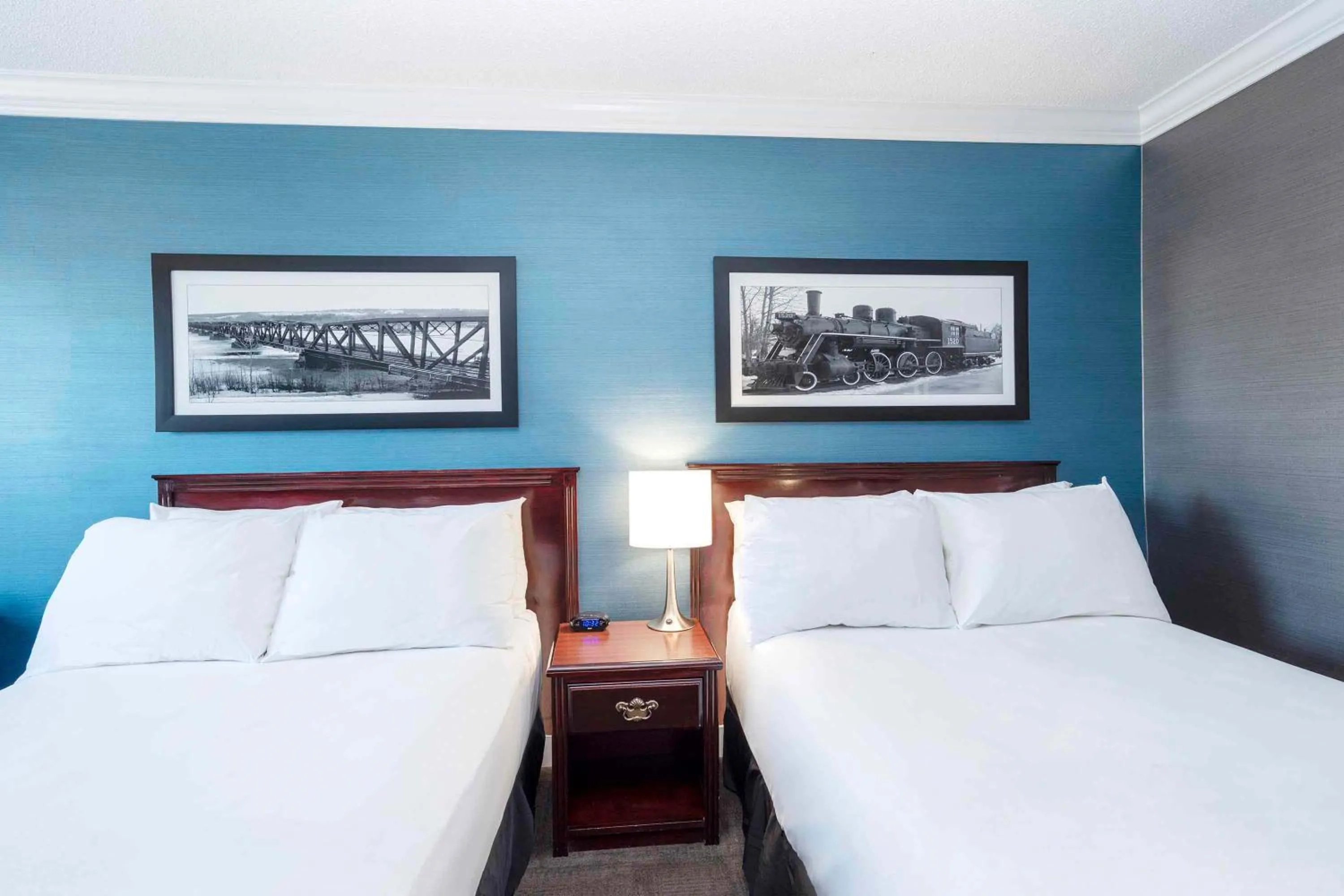 Photo of the whole room, Bed in Sandman Hotel & Suites Prince George