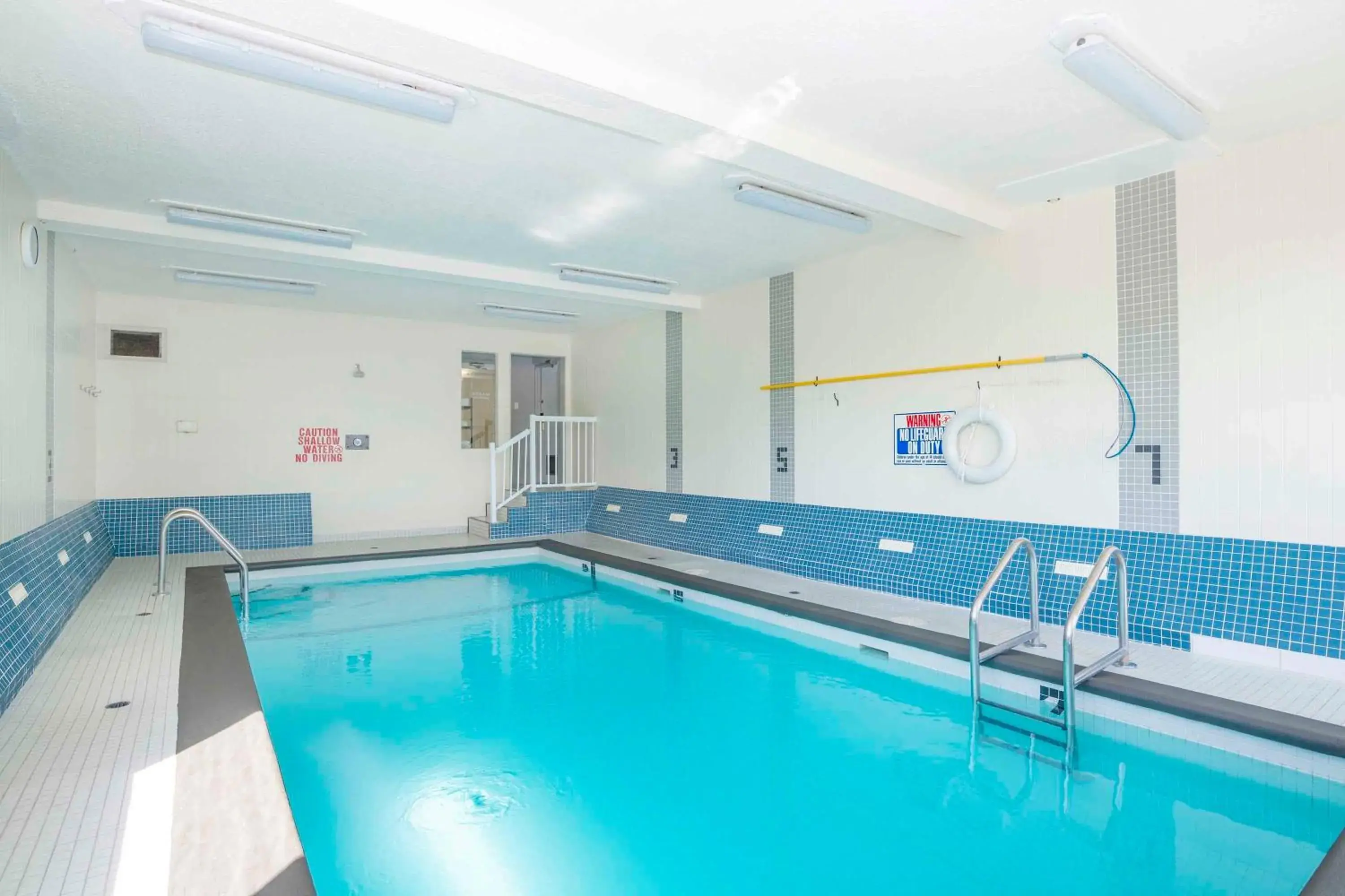 Swimming pool in Sandman Hotel & Suites Prince George Swimming pool in Sandman Hotel & Suites Prince George