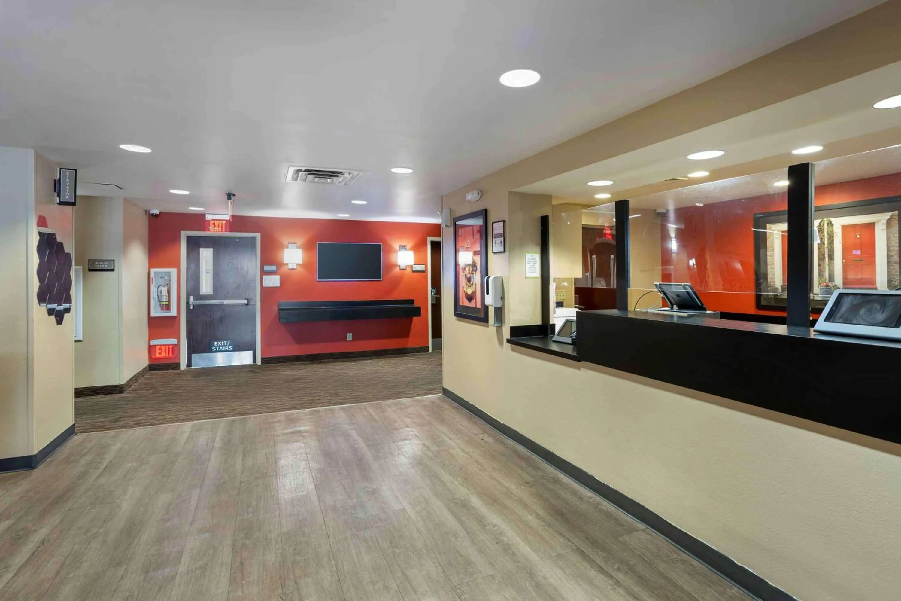 Lobby or reception in Extended Stay America Suites - Long Island - Bethpage