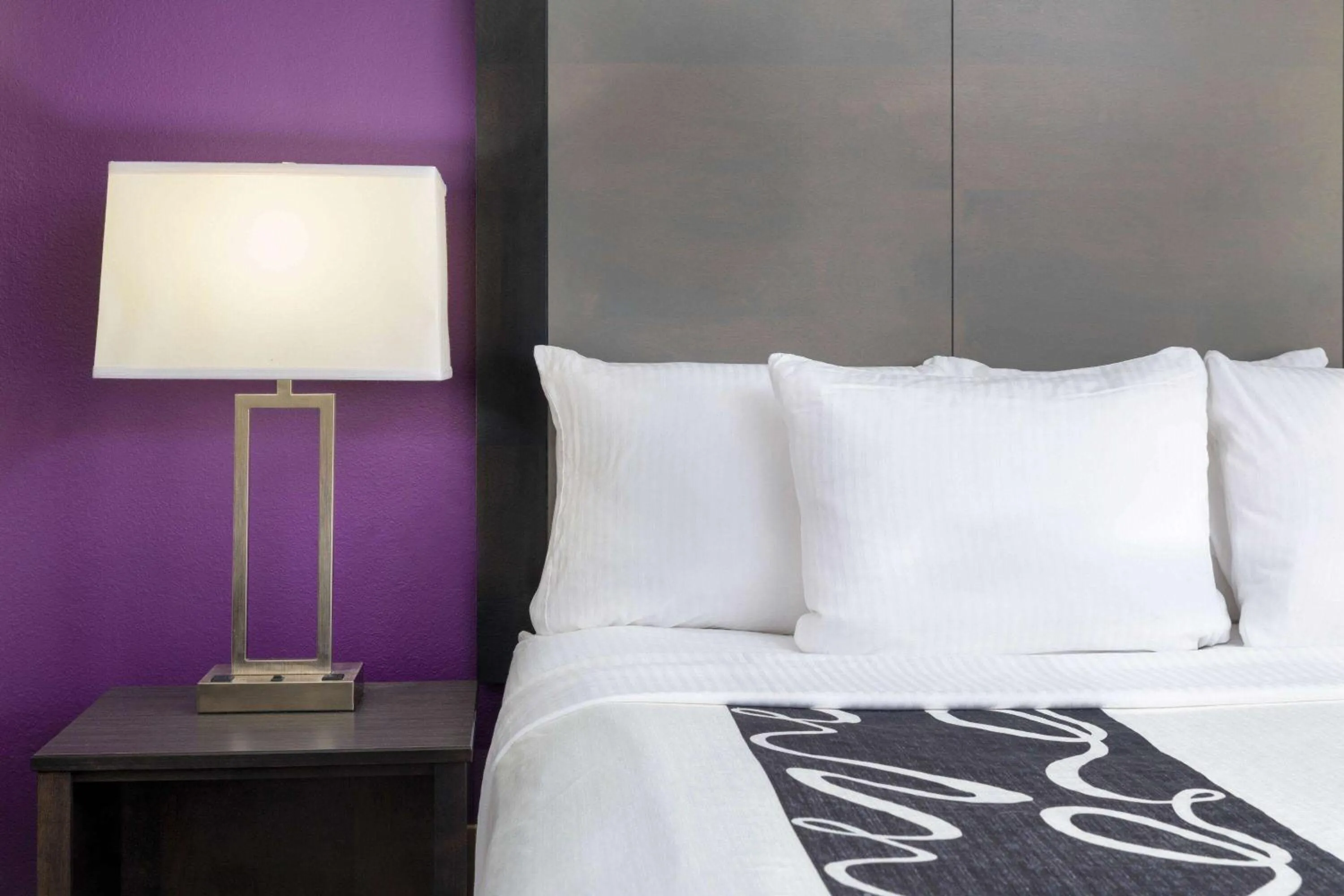 Photo of the whole room, Bed in La Quinta by Wyndham Kennesaw