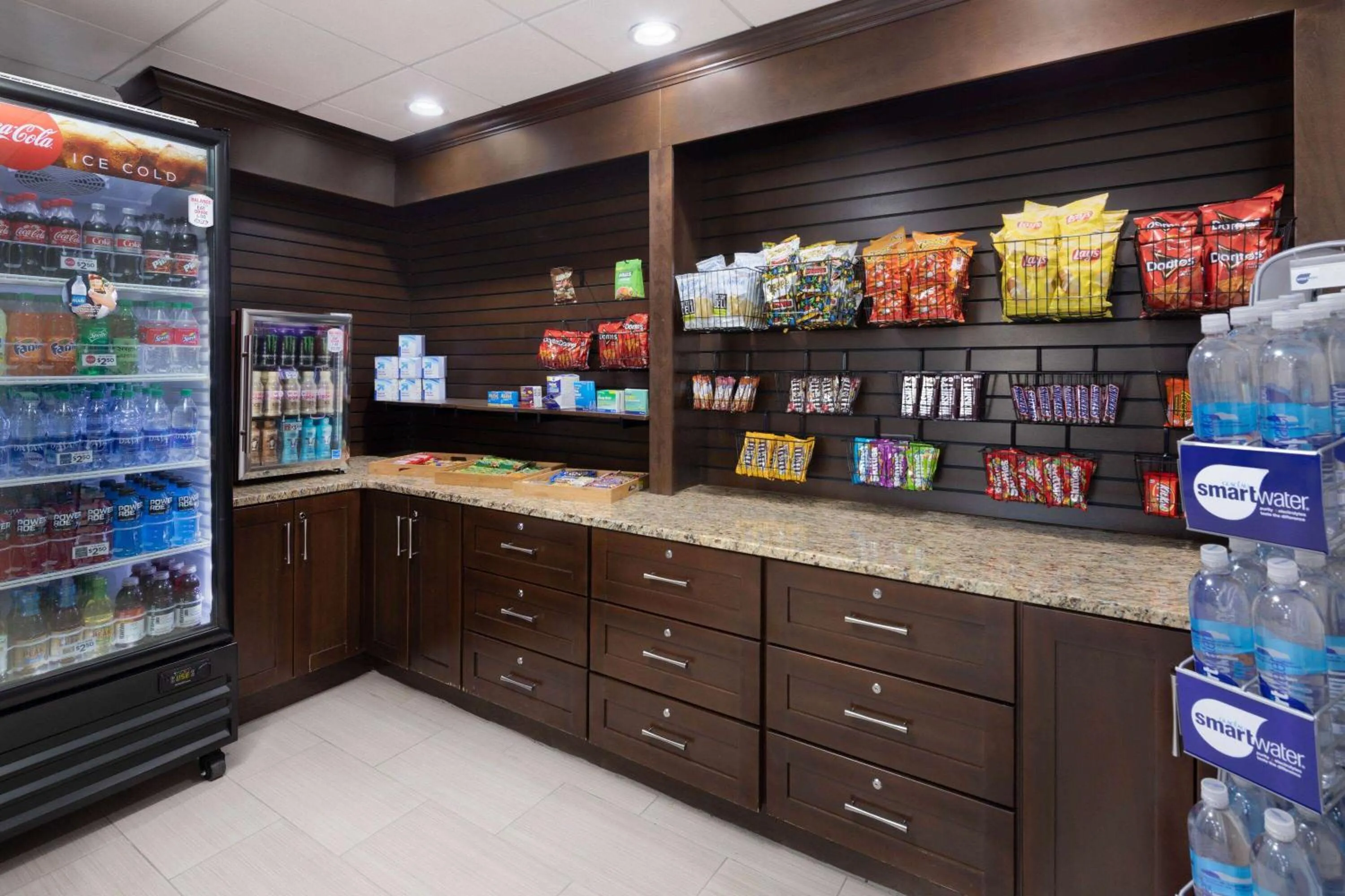 Food and drinks in La Quinta by Wyndham Kennesaw