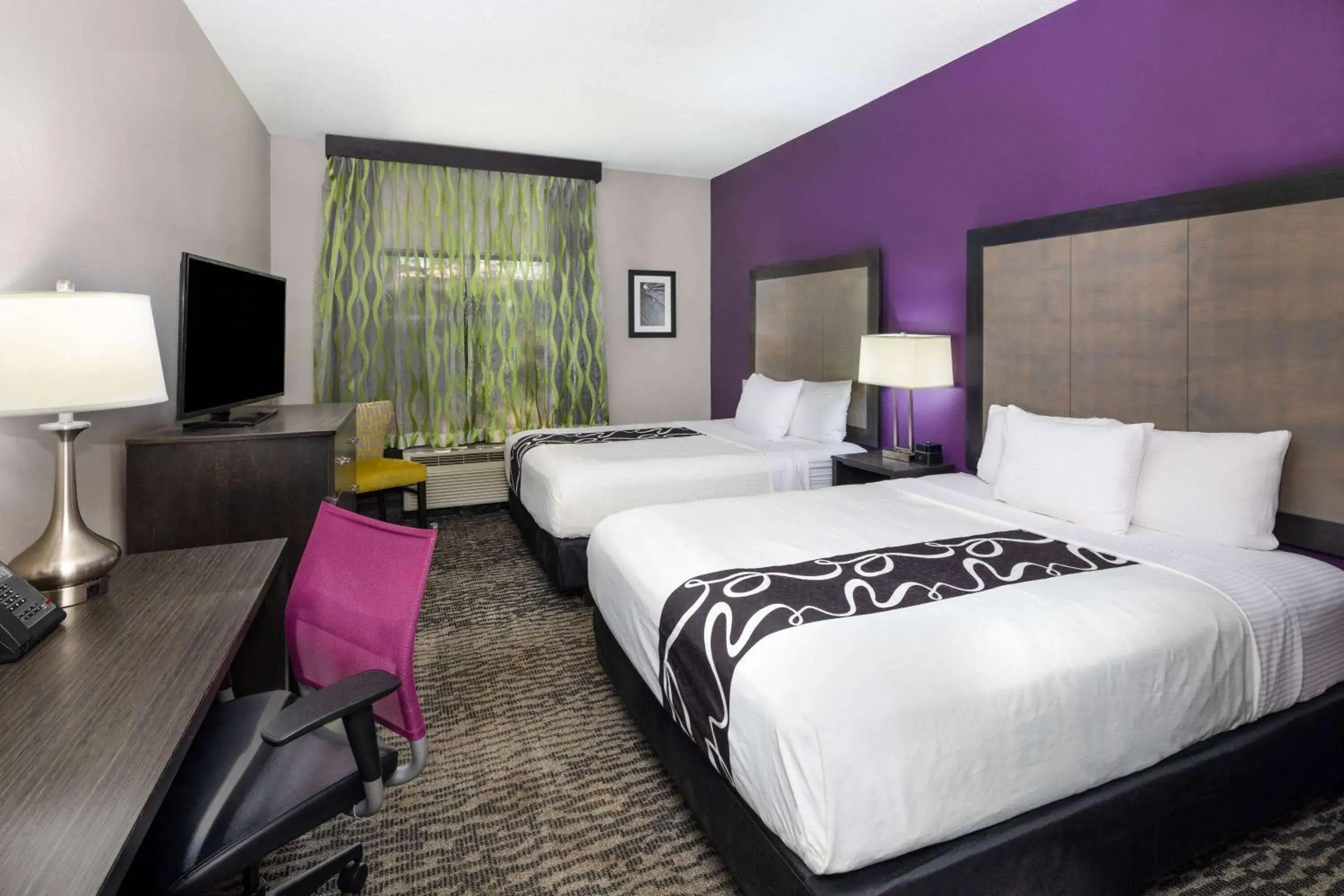 Photo of the whole room, Bed in La Quinta by Wyndham Kennesaw Photo of the whole room, Bed in La Quinta by Wyndham Kennesaw