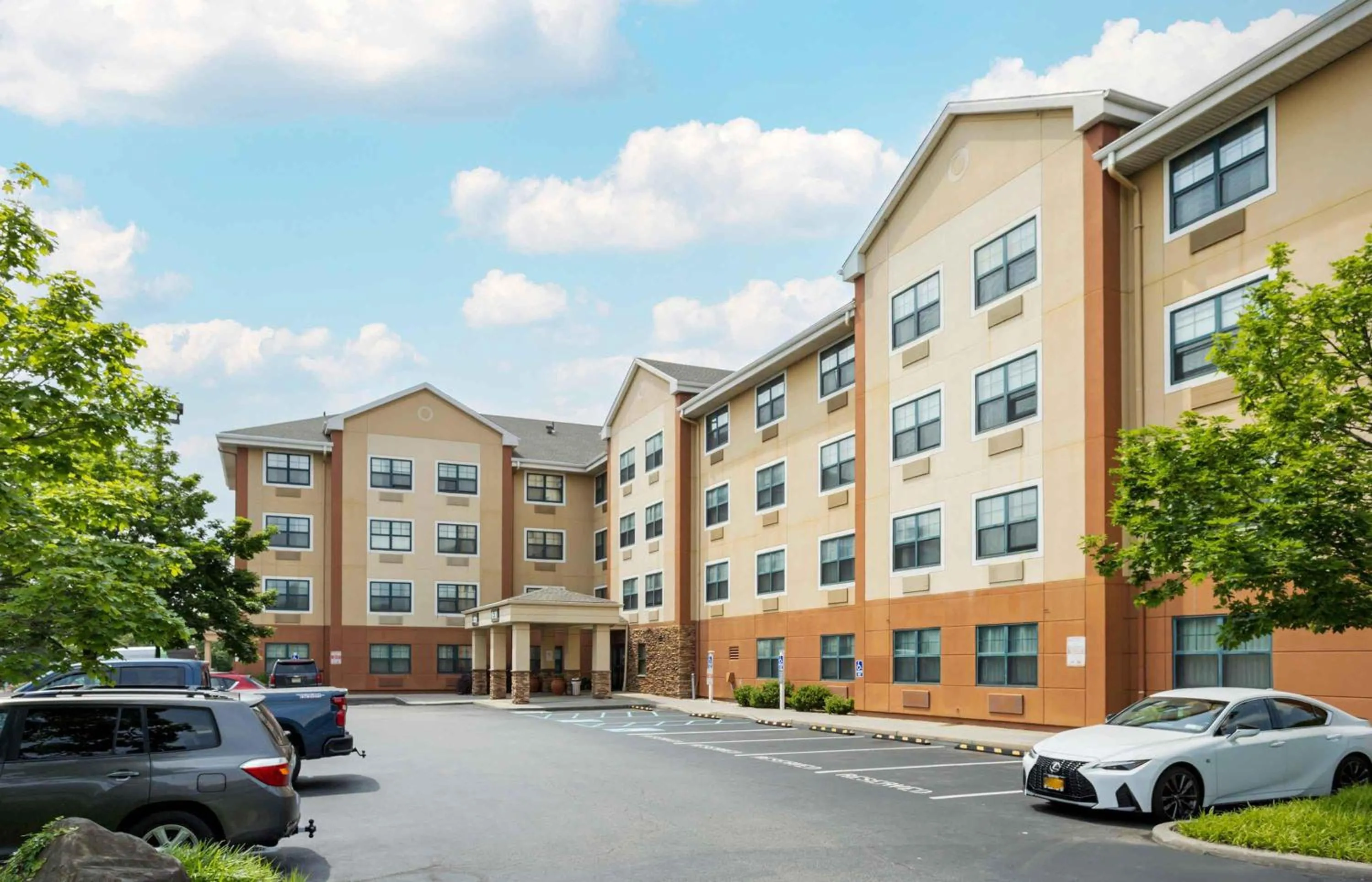 Property building in Extended Stay America Suites - New York City - LaGuardia Airport