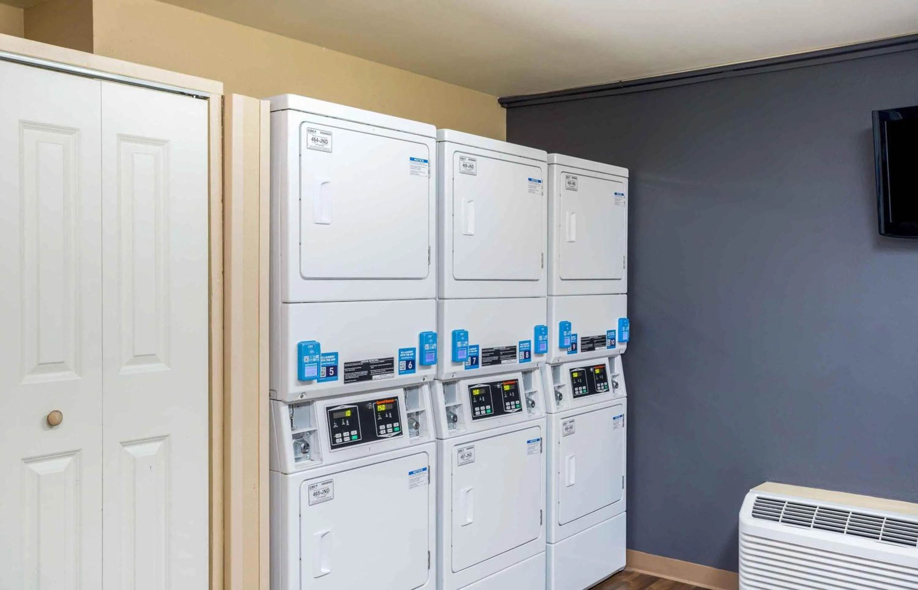 Property building in Extended Stay America Suites - New York City - LaGuardia Airport