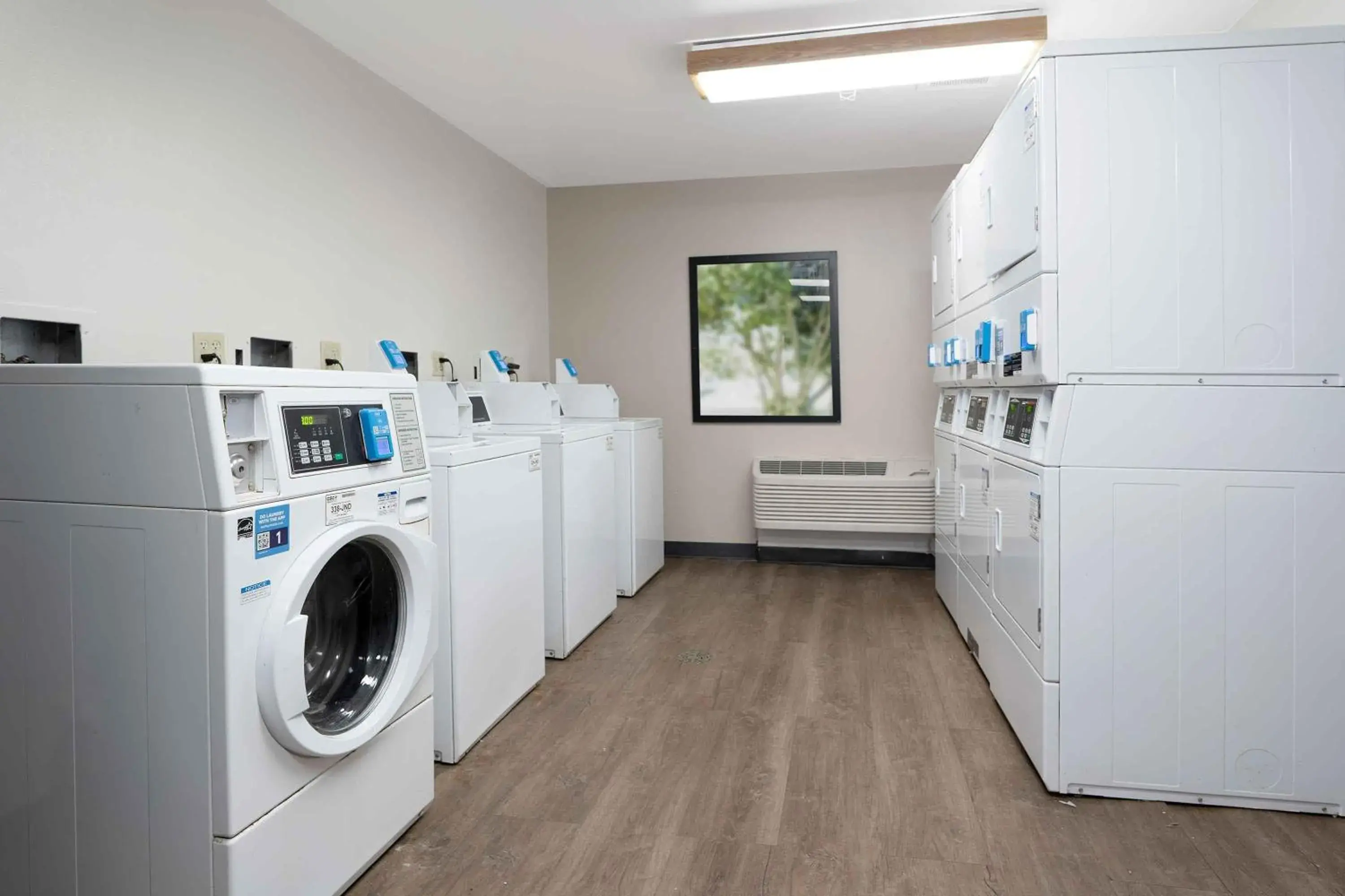 Property building in Extended Stay America Suites - White Plains - Elmsford Property building in Extended Stay America Suites - White Plains - Elmsford