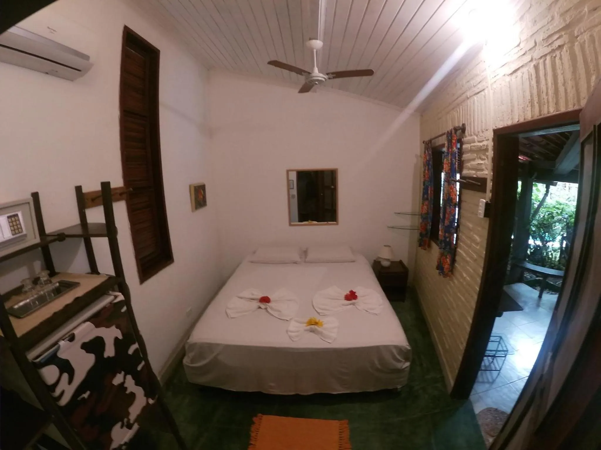 Photo of the whole room, Bed in Pousada Ibirapuera