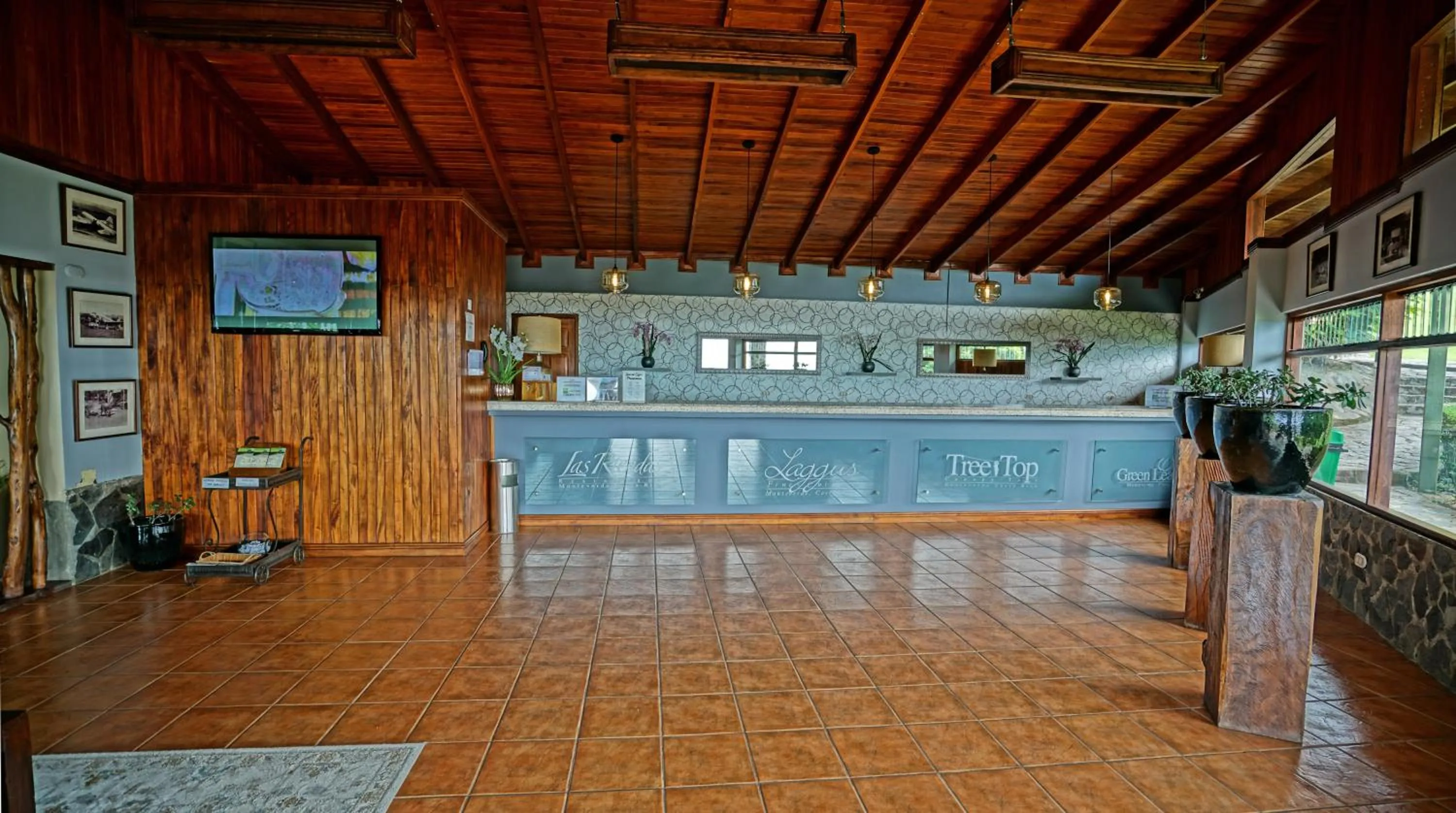 Lobby or reception in El Establo Mountain Hotel