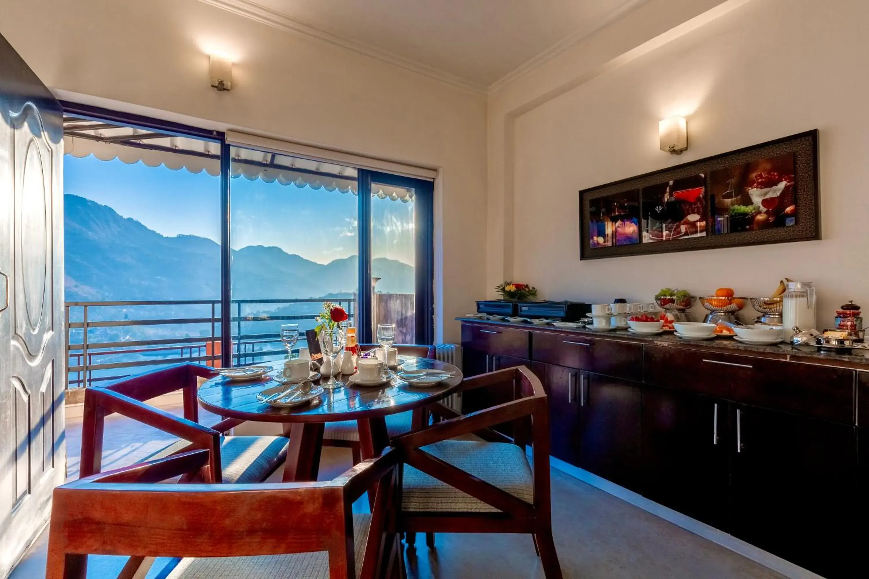 Restaurant/places to eat in Rosewood Retreat Bhimtal Restaurant/places to eat in Rosewood Retreat Bhimtal