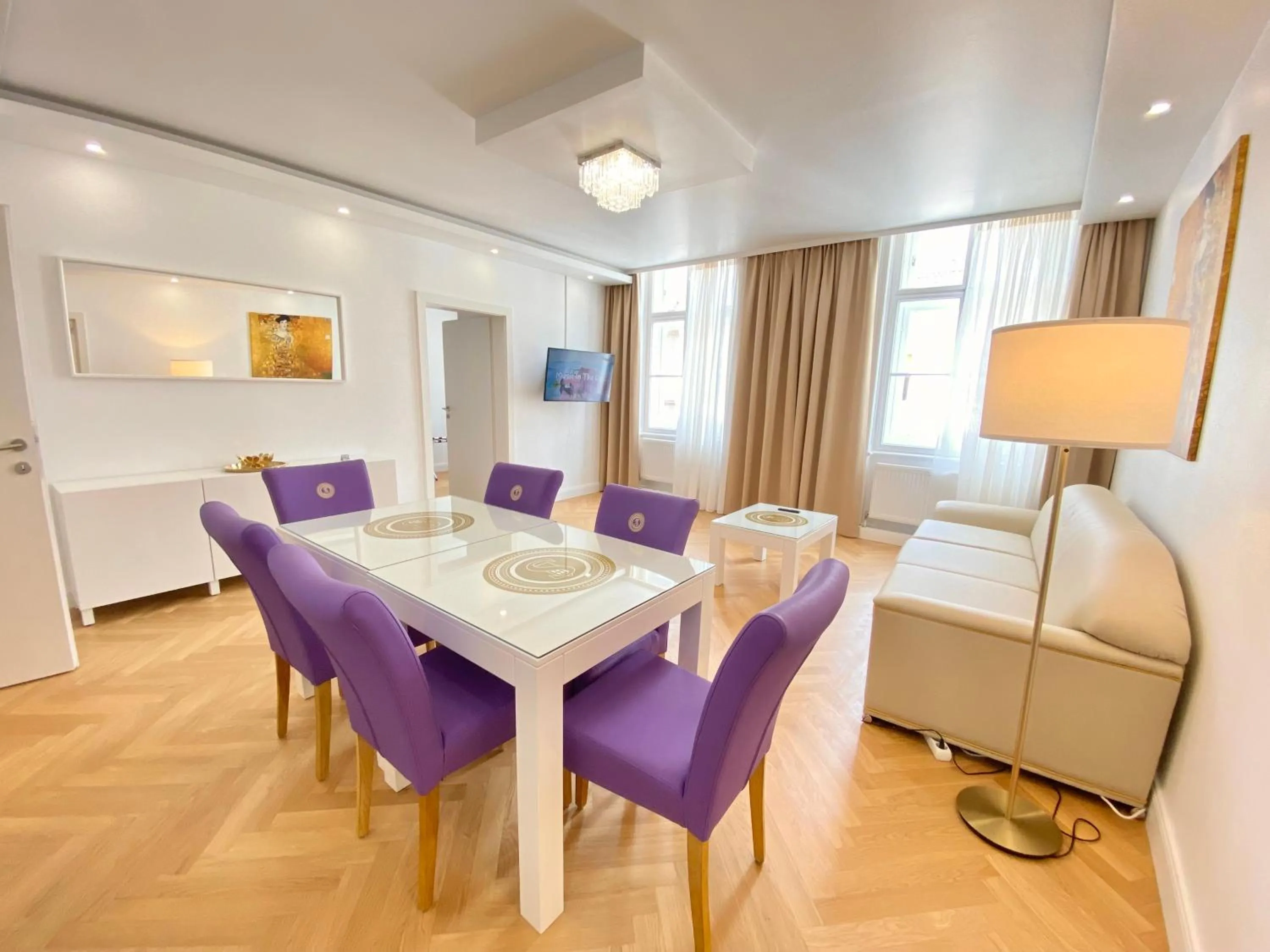 Dining area in Steiner Residences Vienna Taborstrasse