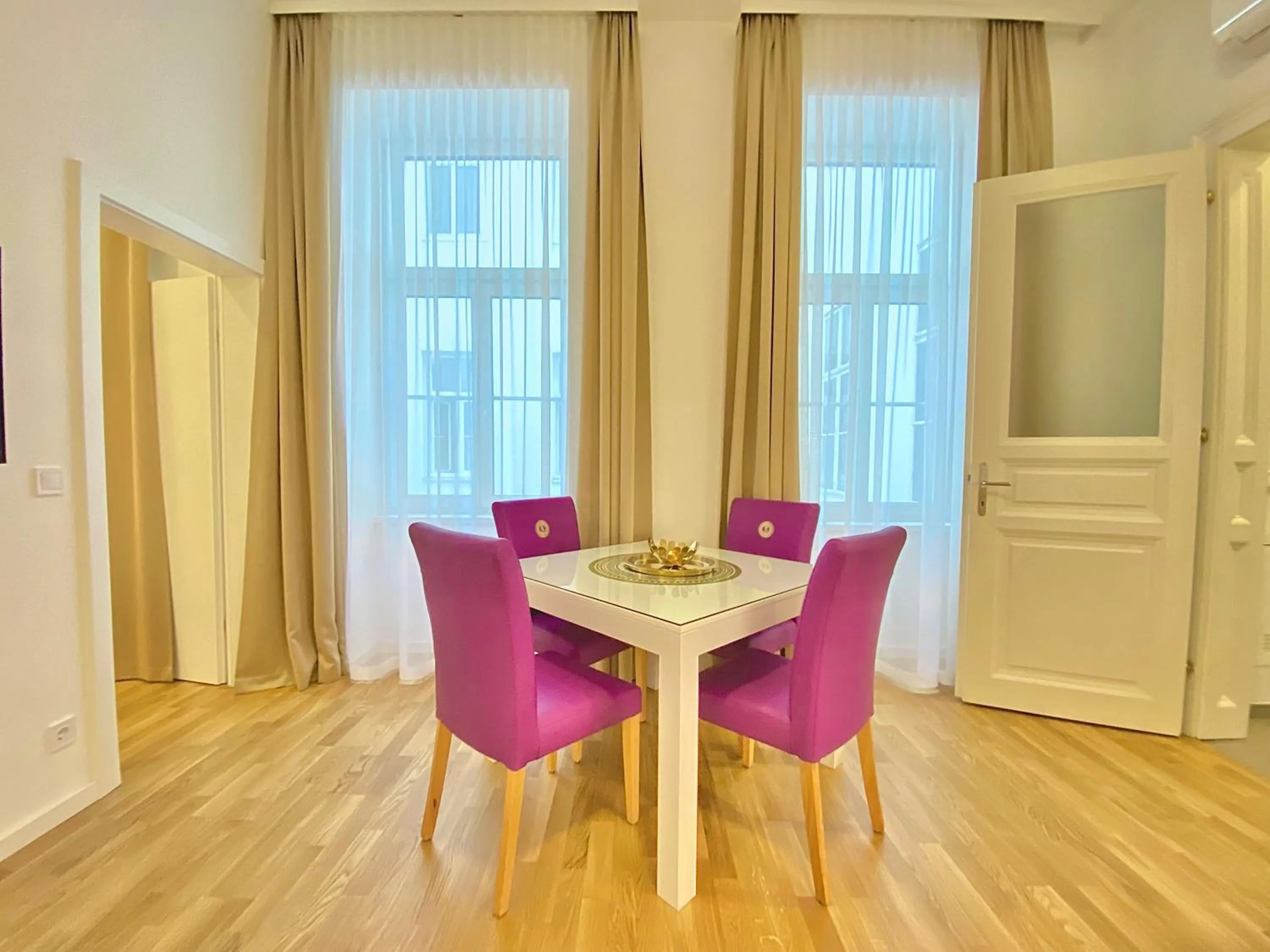Dining area in Steiner Residences Vienna Taborstrasse