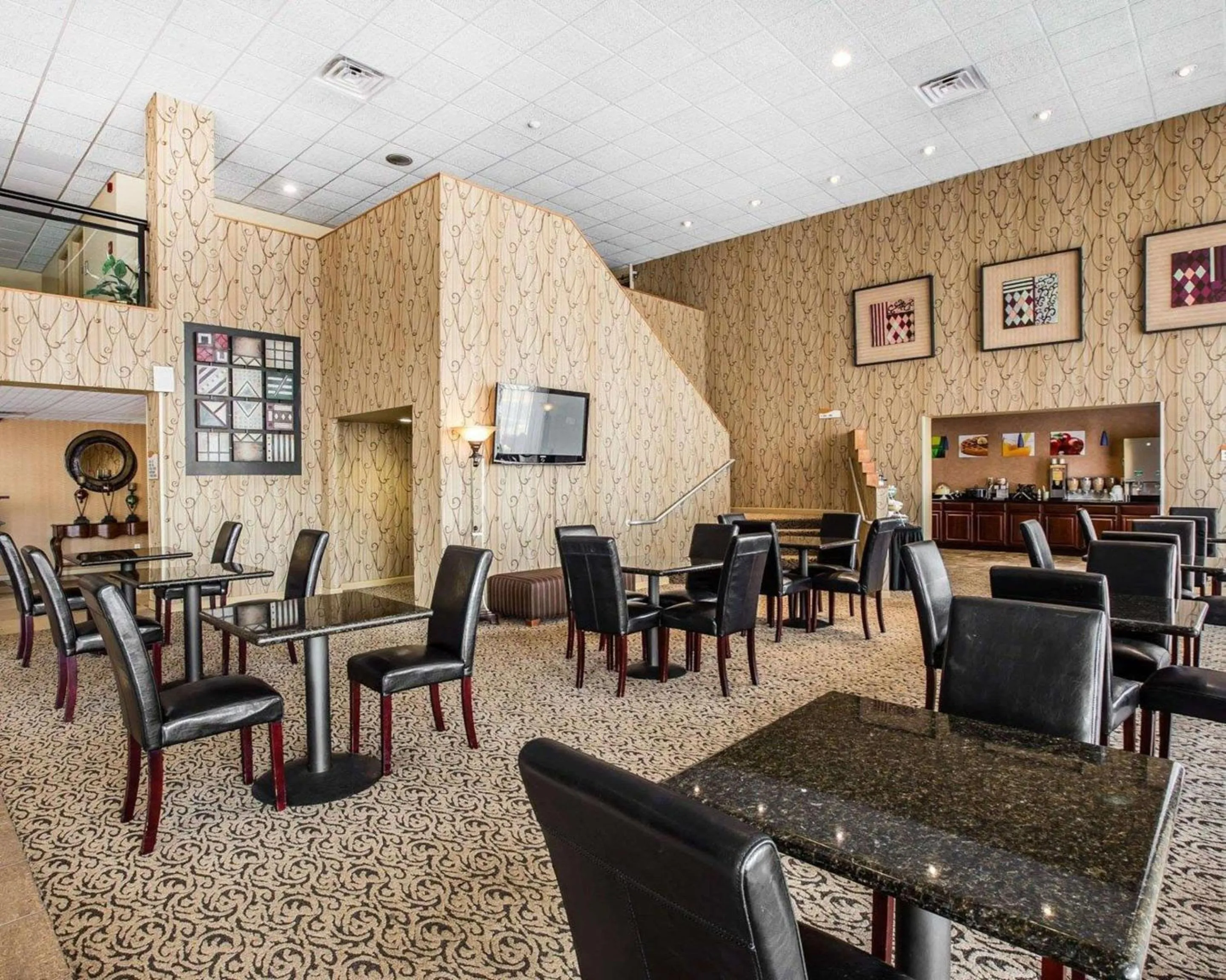 Restaurant/places to eat in Quality Inn & Suites - Greensboro-High Point