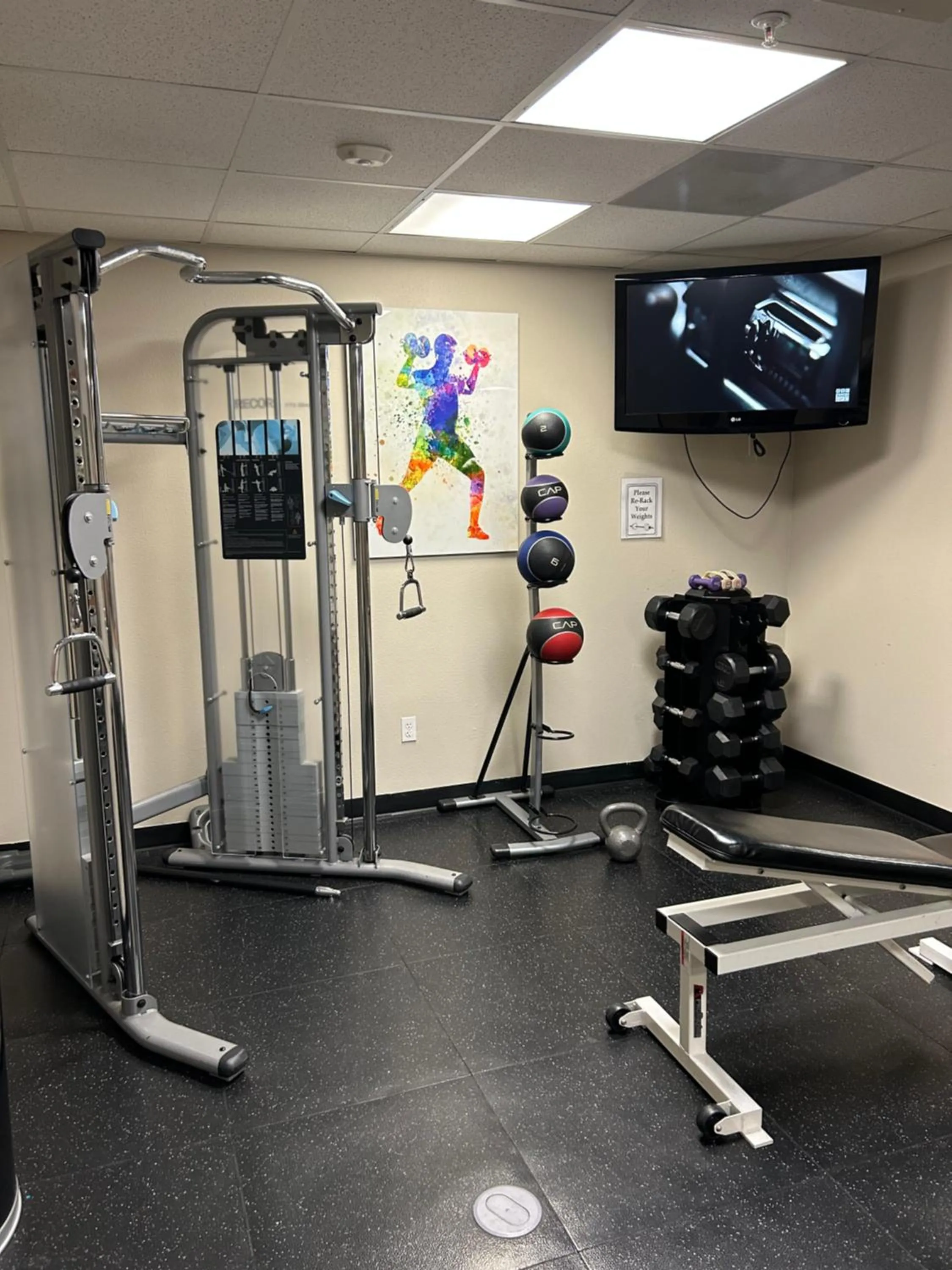 Fitness centre/facilities in Holiday Inn & Suites - Barstow by IHG