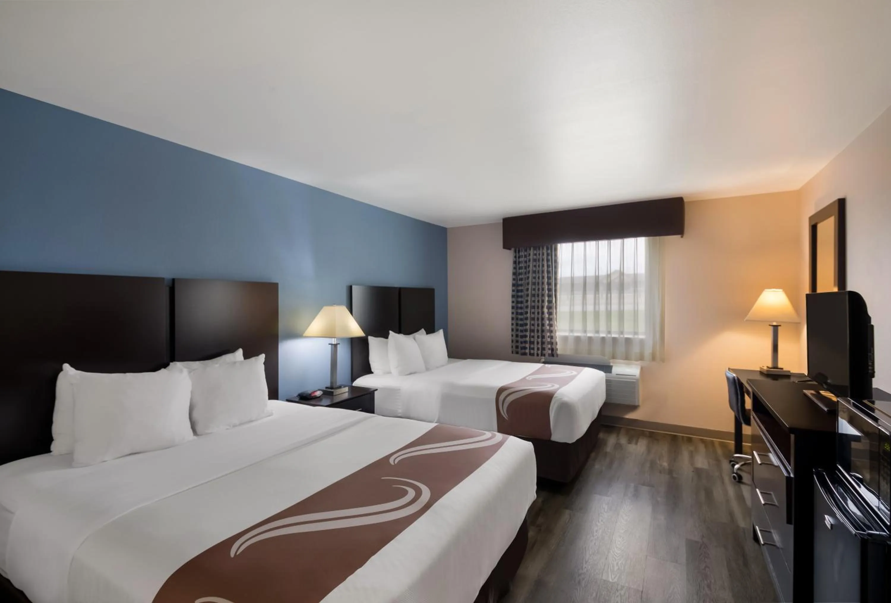 Bedroom, Bed in Quality Inn & Suites Round Rock