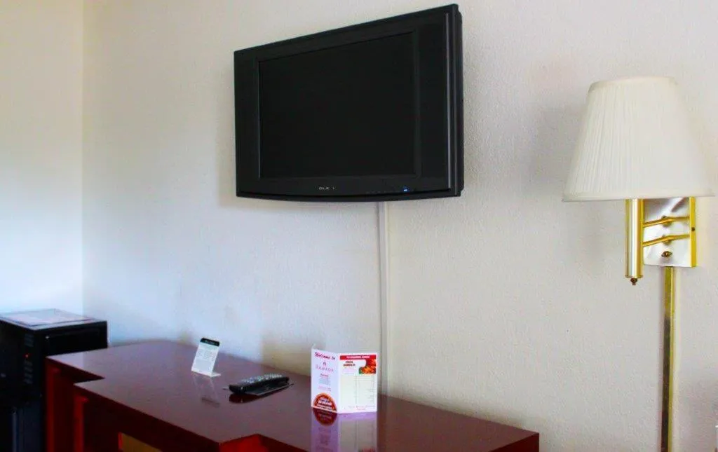 TV and multimedia in Ramada by Wyndham Temple Terrace/Tampa North