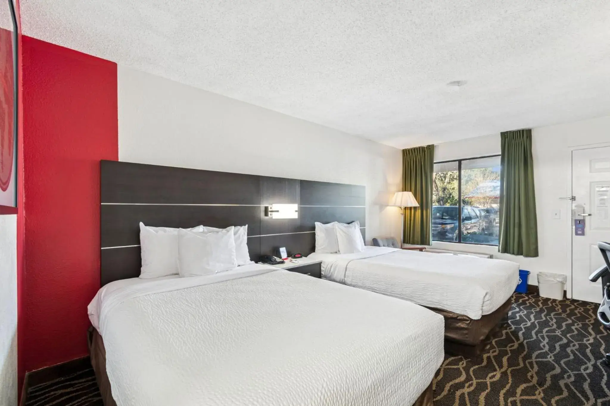 Bed in Ramada by Wyndham Temple Terrace/Tampa North Bed in Ramada by Wyndham Temple Terrace/Tampa North