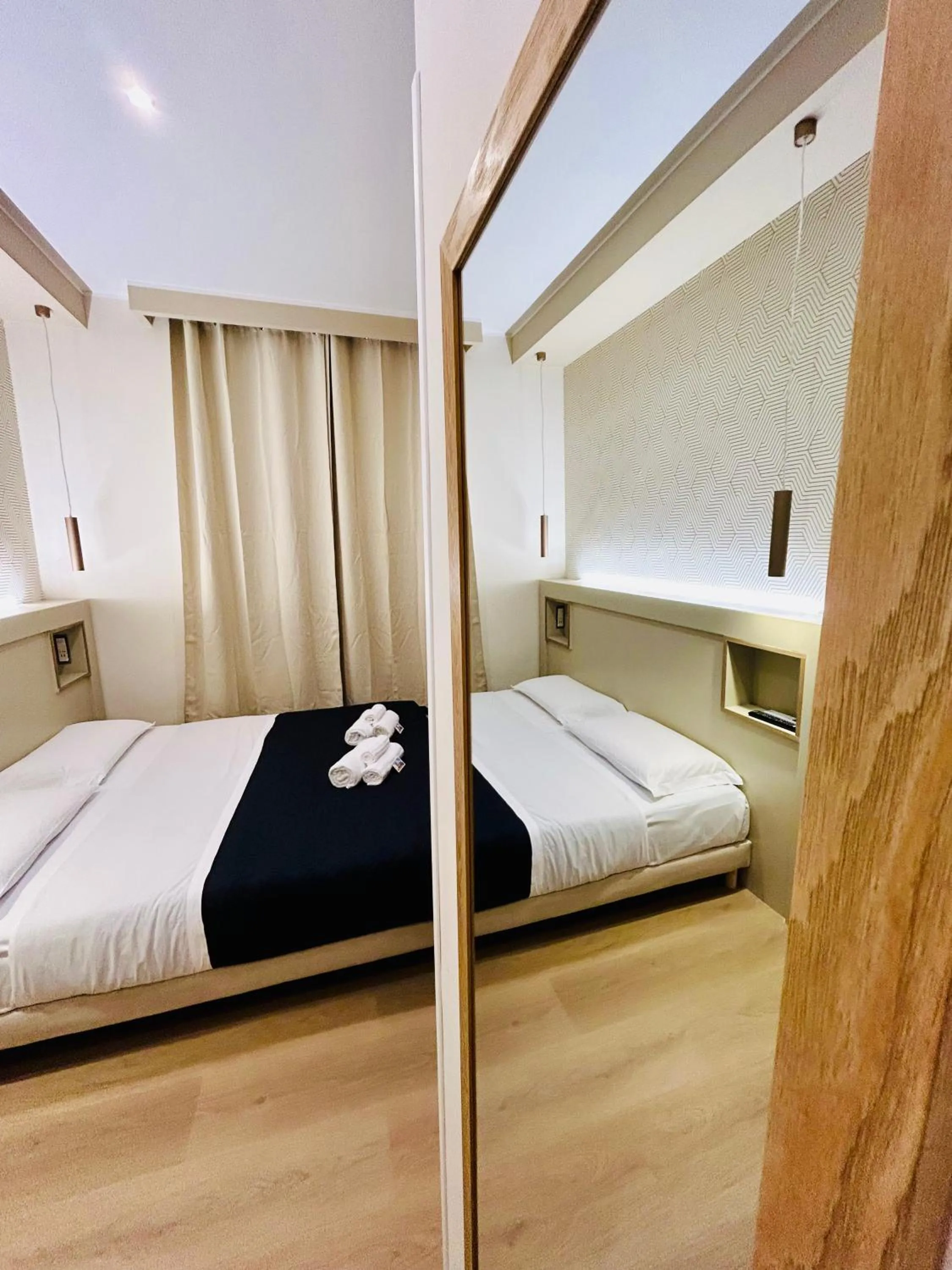 Bedroom, Bed in ImeraRooms