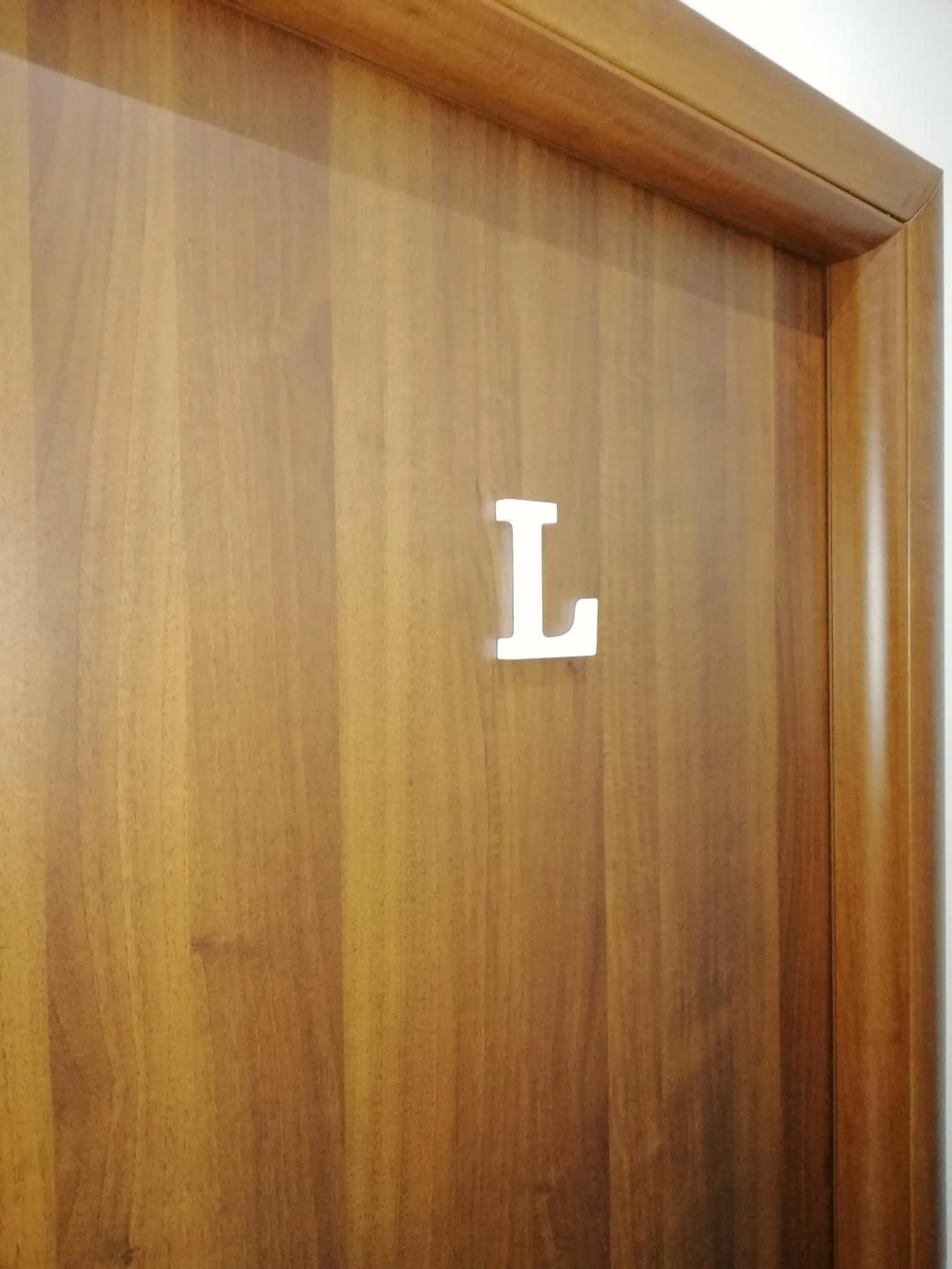 Logo/Certificate/Sign in ImeraRooms