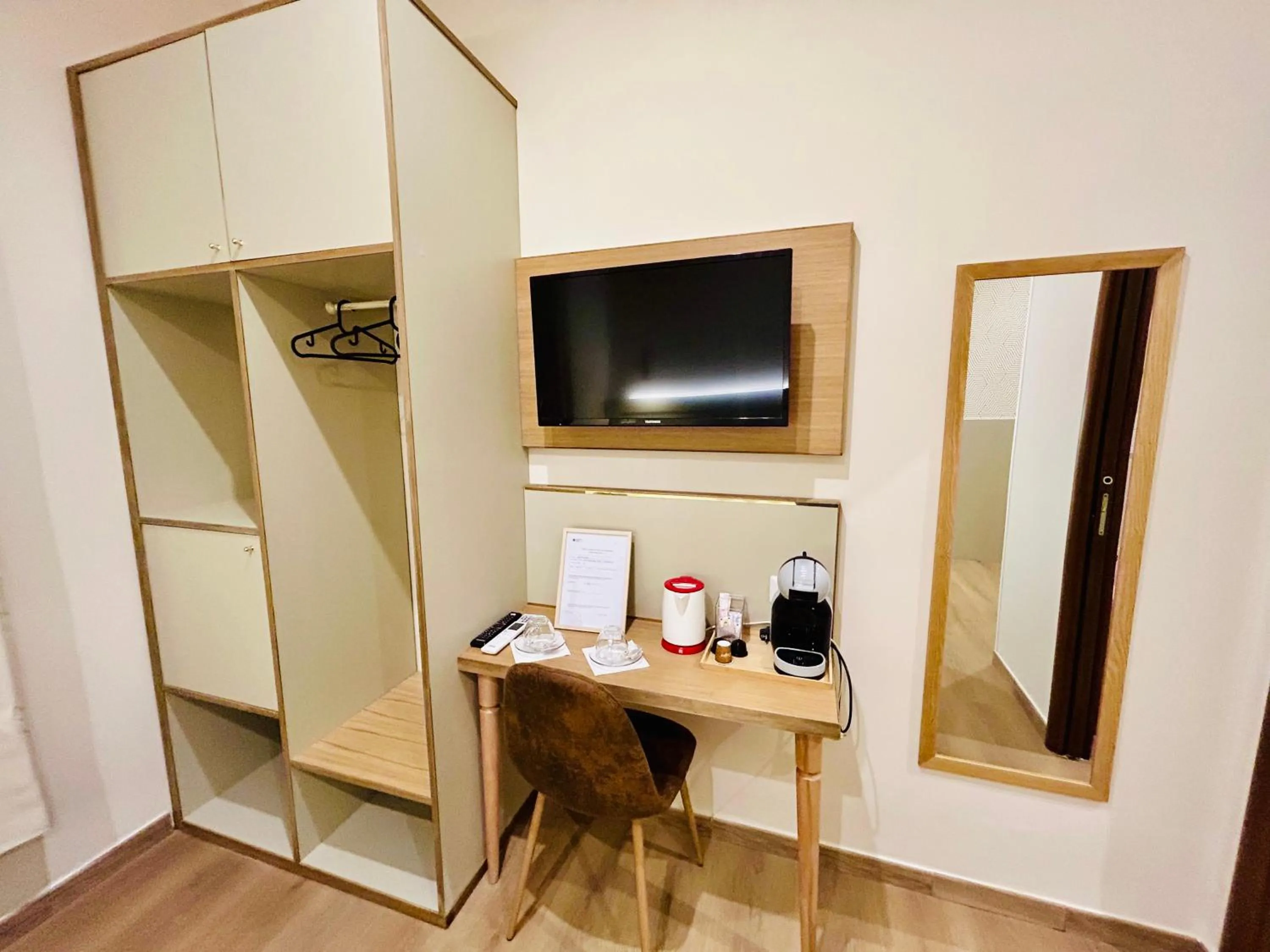 wardrobe in ImeraRooms