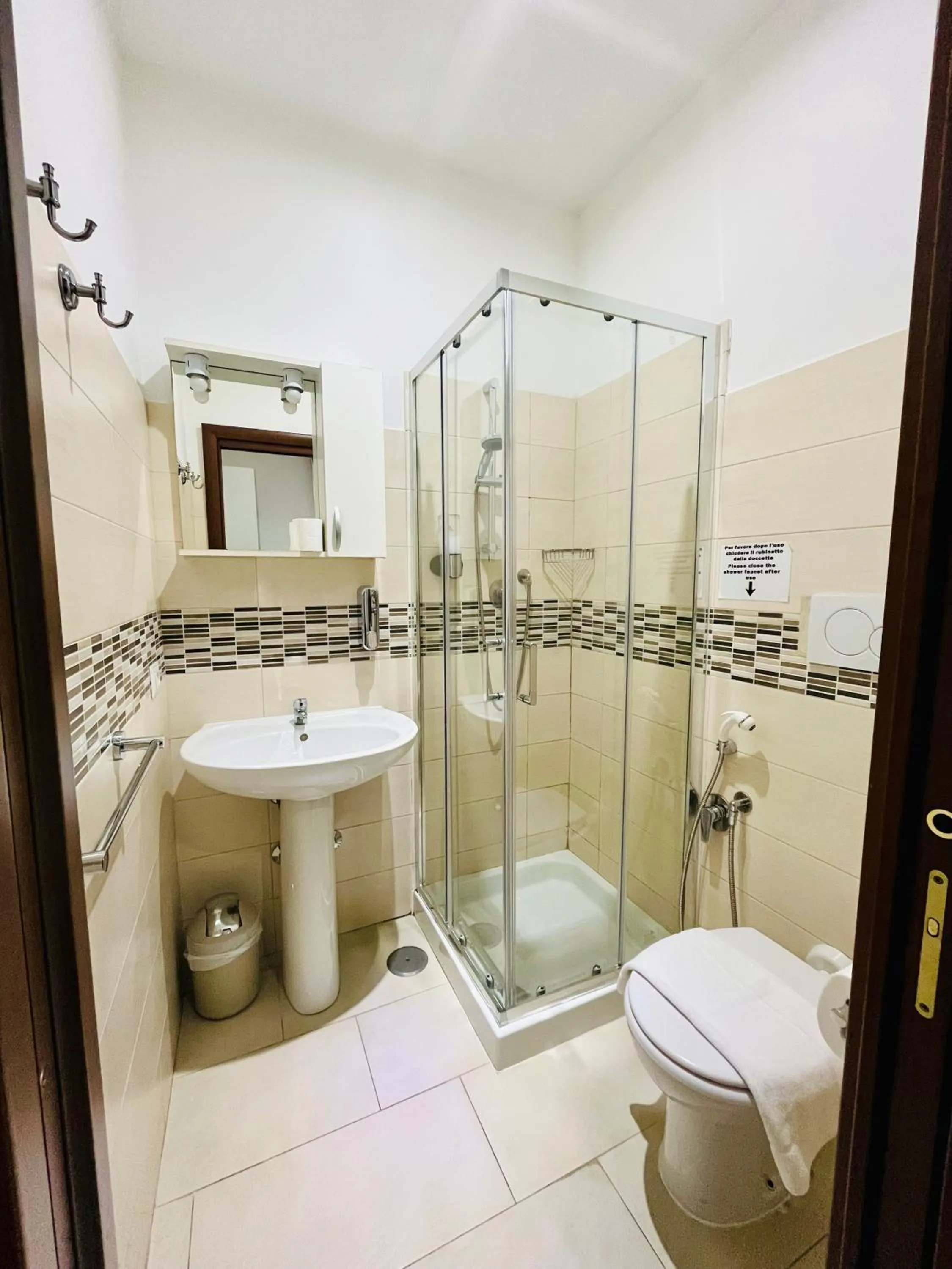 Toilet in ImeraRooms