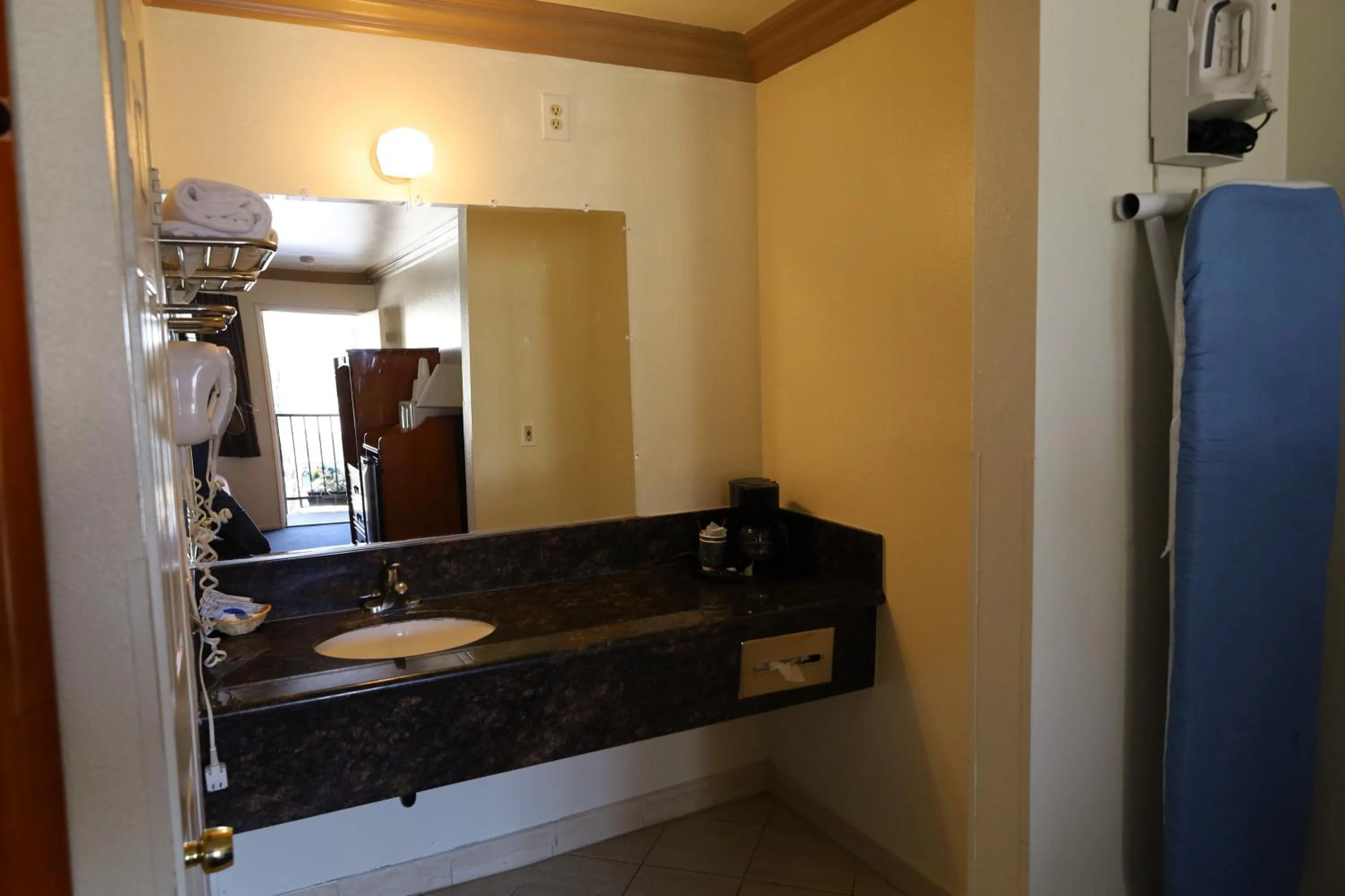 Bathroom in Lambert Inn