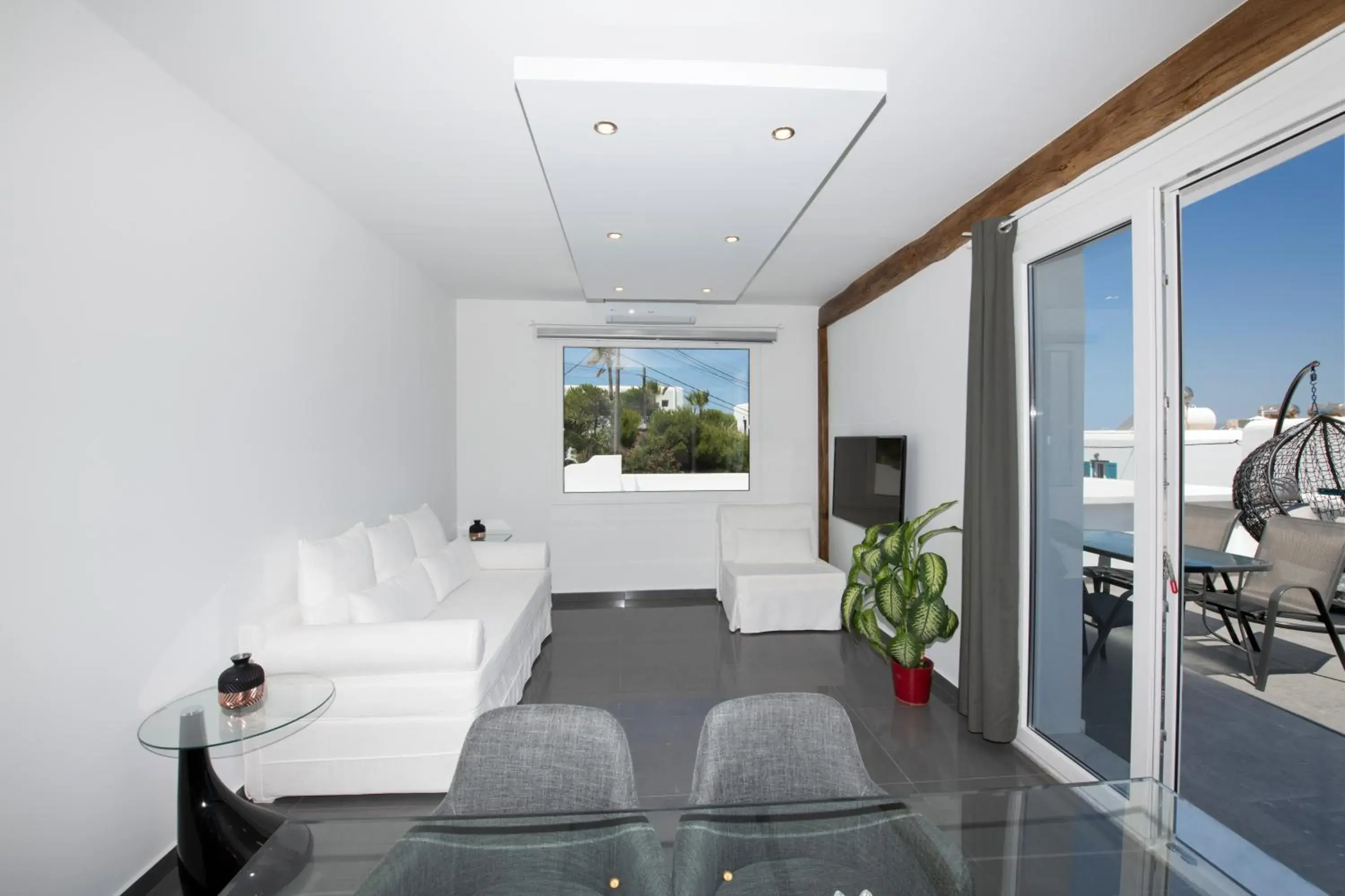 Bed in Zannis Hotel Bed in Zannis Hotel