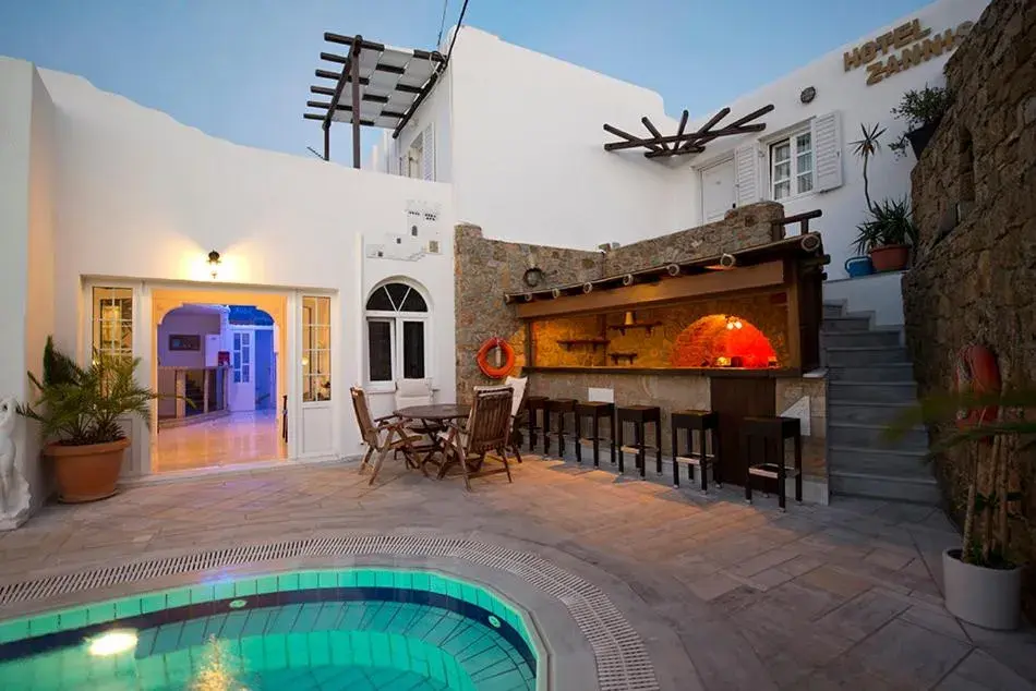 Lounge or bar in Zannis Hotel Lounge or bar in Zannis Hotel