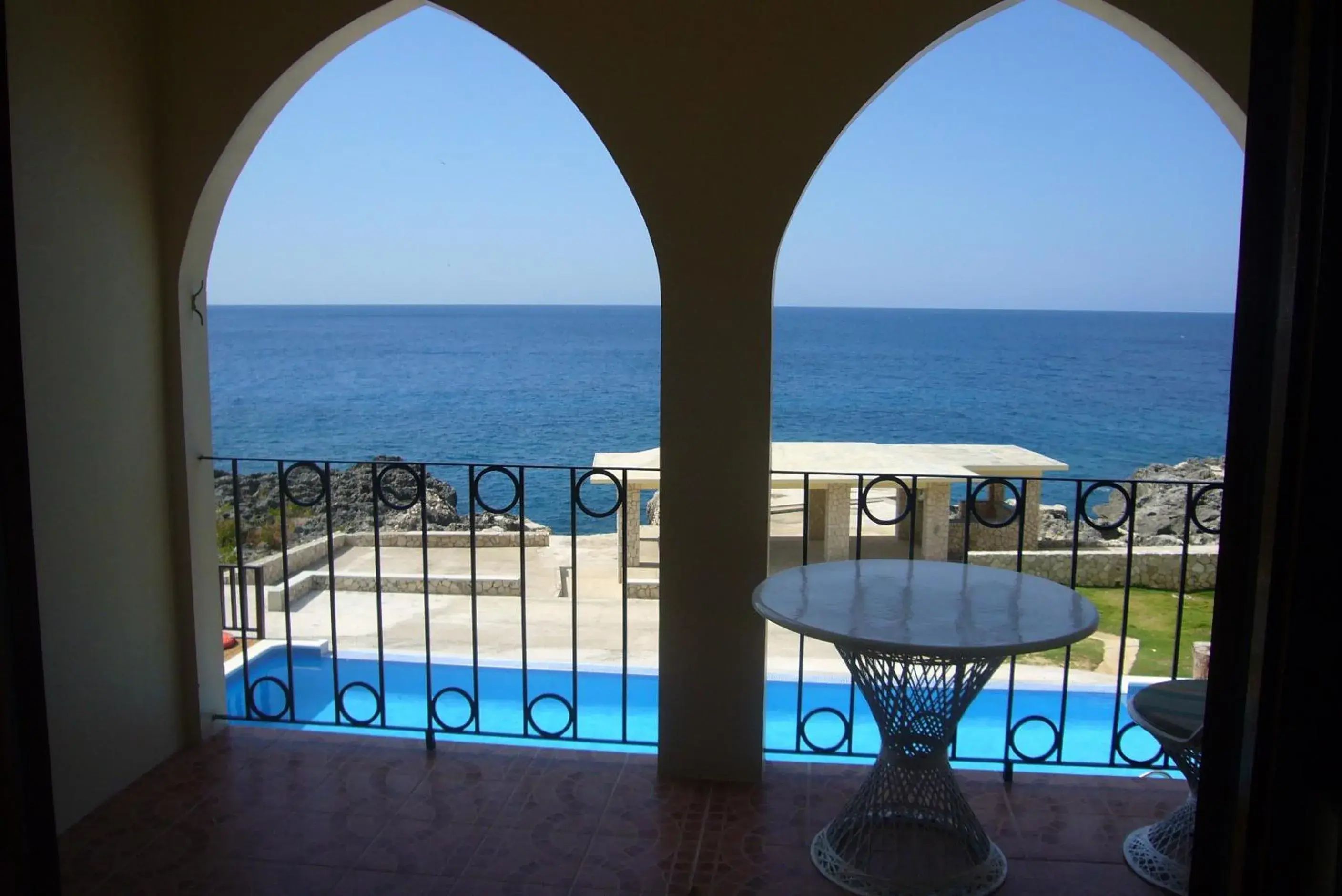 King Room with Ocean View - single occupancy in Le Mirage King Room with Ocean View - single occupancy in Le Mirage