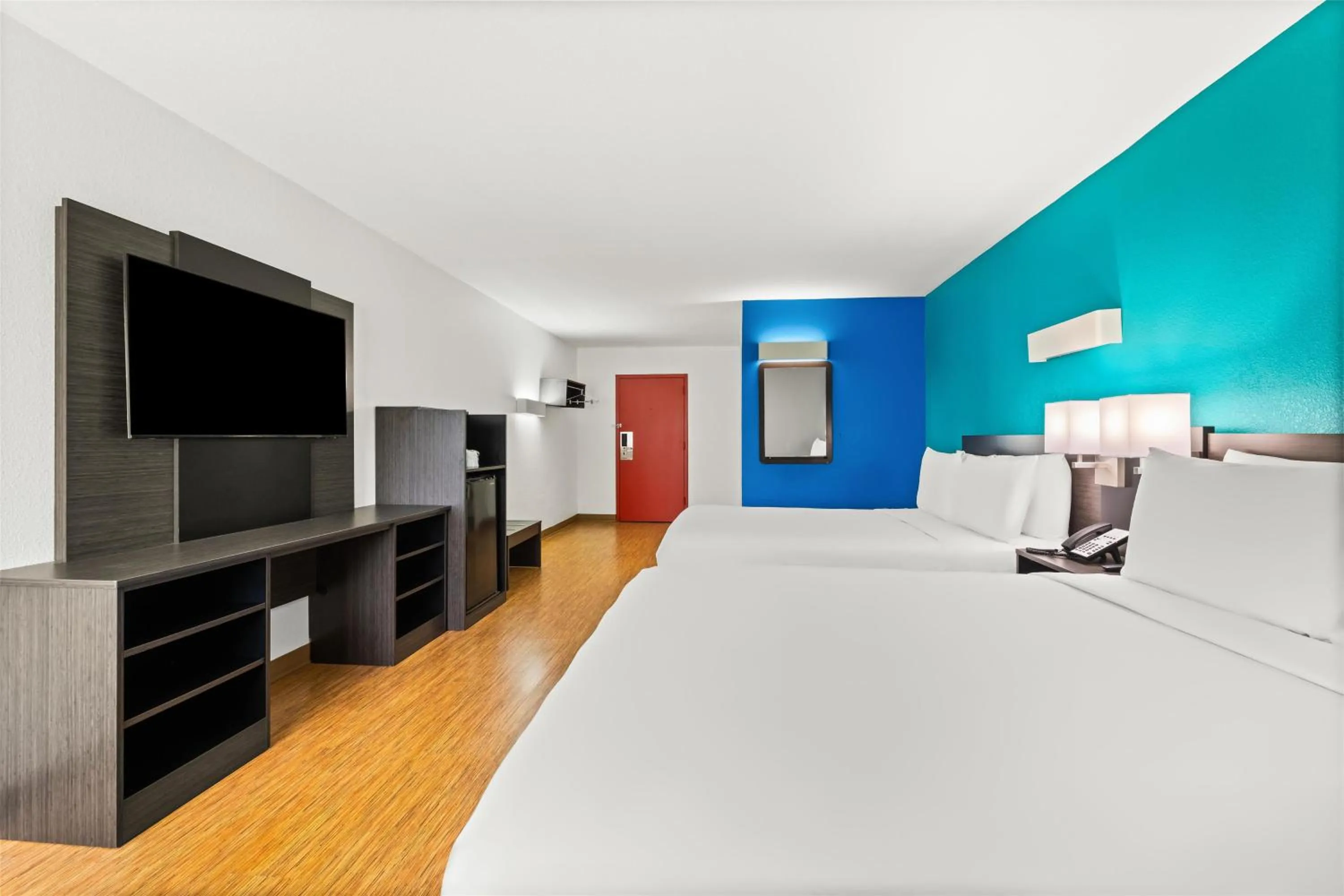 Bedroom, Bed in Signature Inn Miami