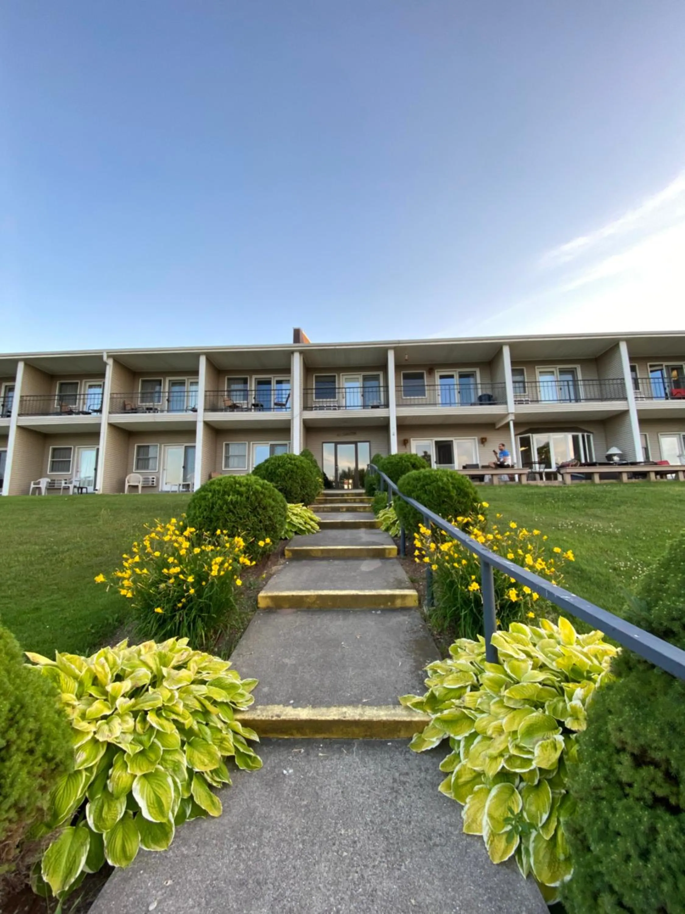 Fleetwood Inn Suites