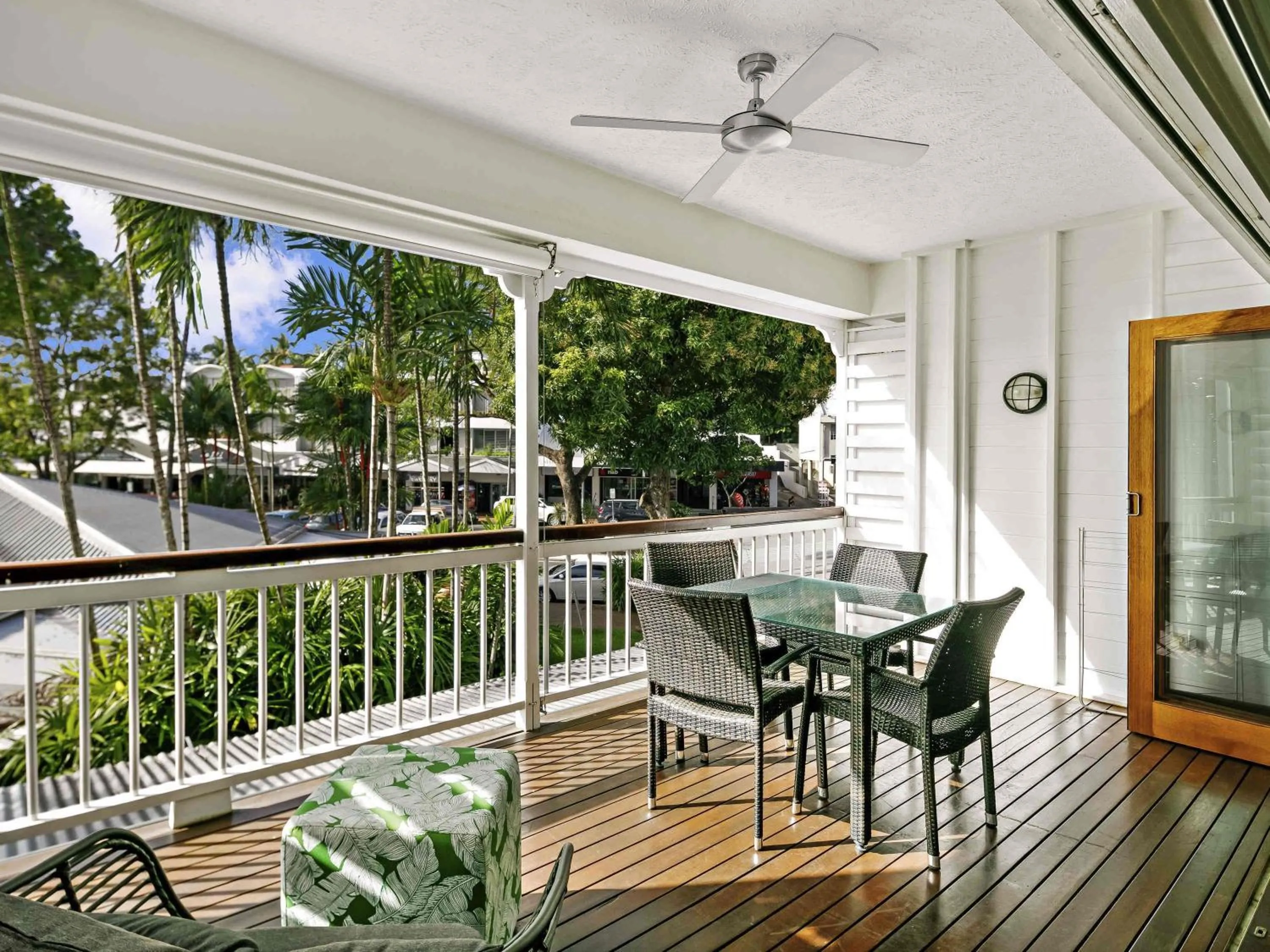 Bedroom in Mantra on the Inlet
