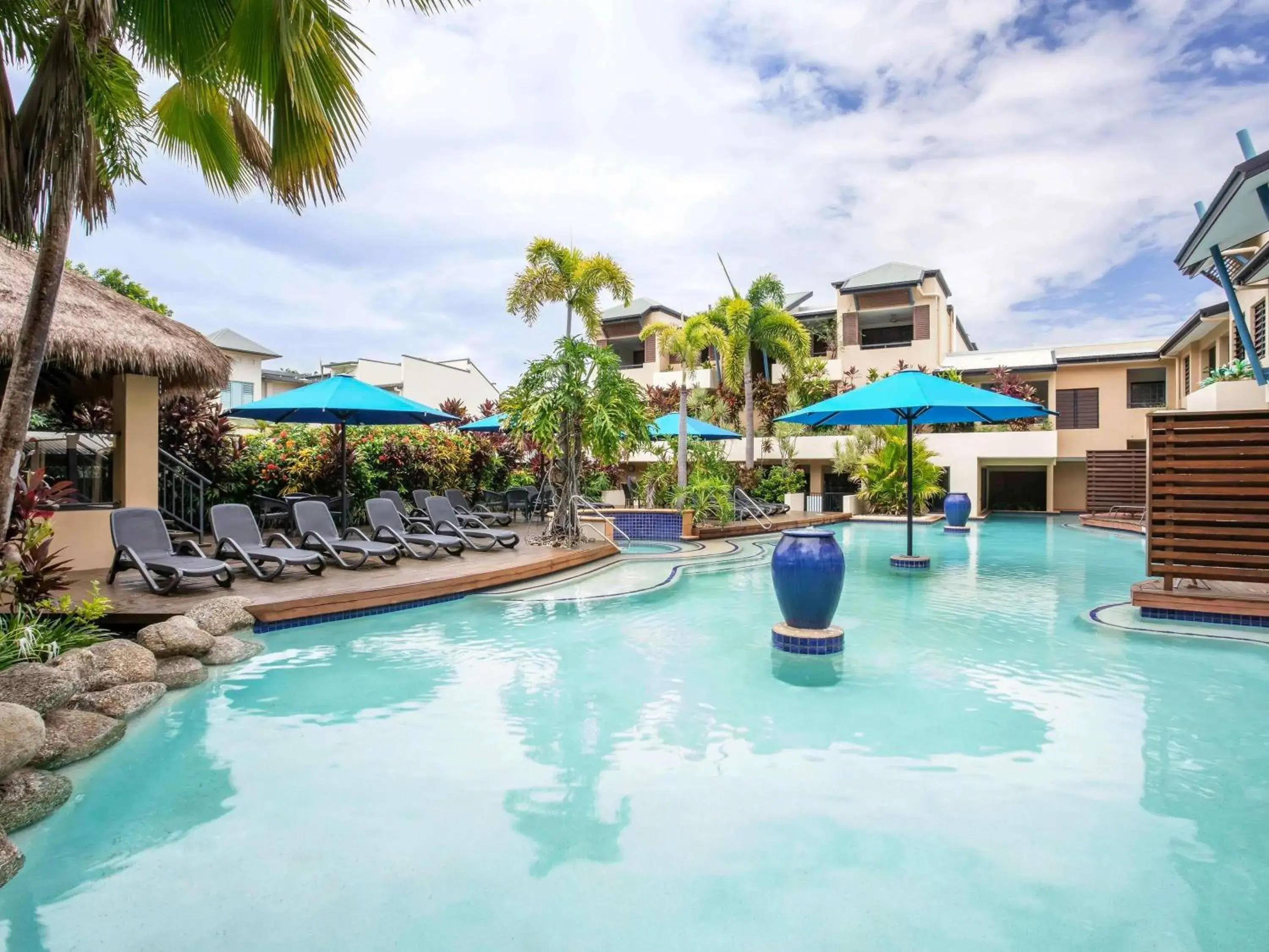 Property building in Mantra Heritage Property building in Mantra Heritage