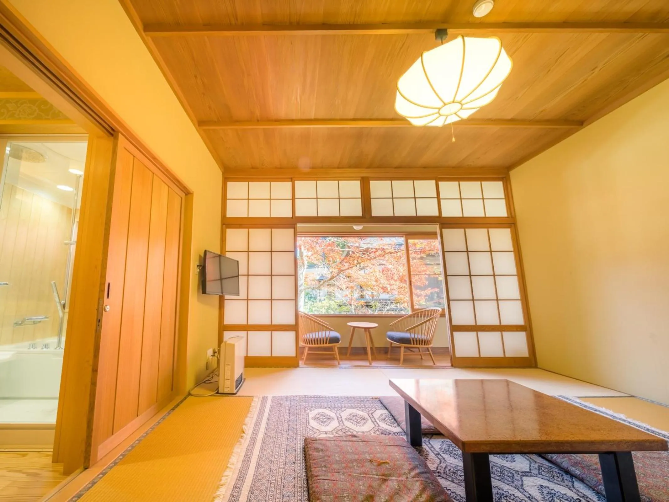 Photo of the whole room in 高野山 宿坊 恵光院 -Koyasan Syukubo Ekoin Temple-