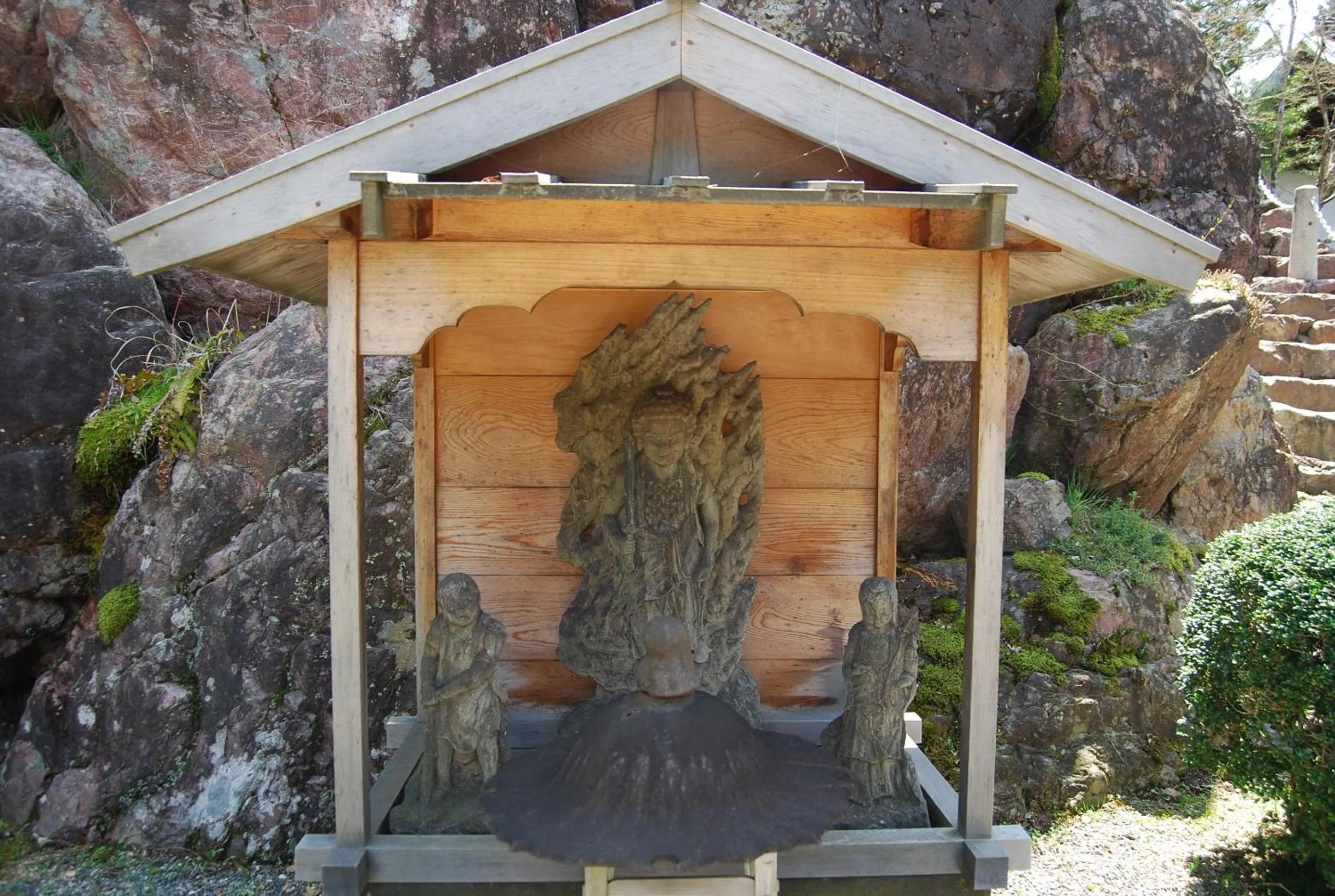 Decorative detail in 高野山 宿坊 恵光院 -Koyasan Syukubo Ekoin Temple-