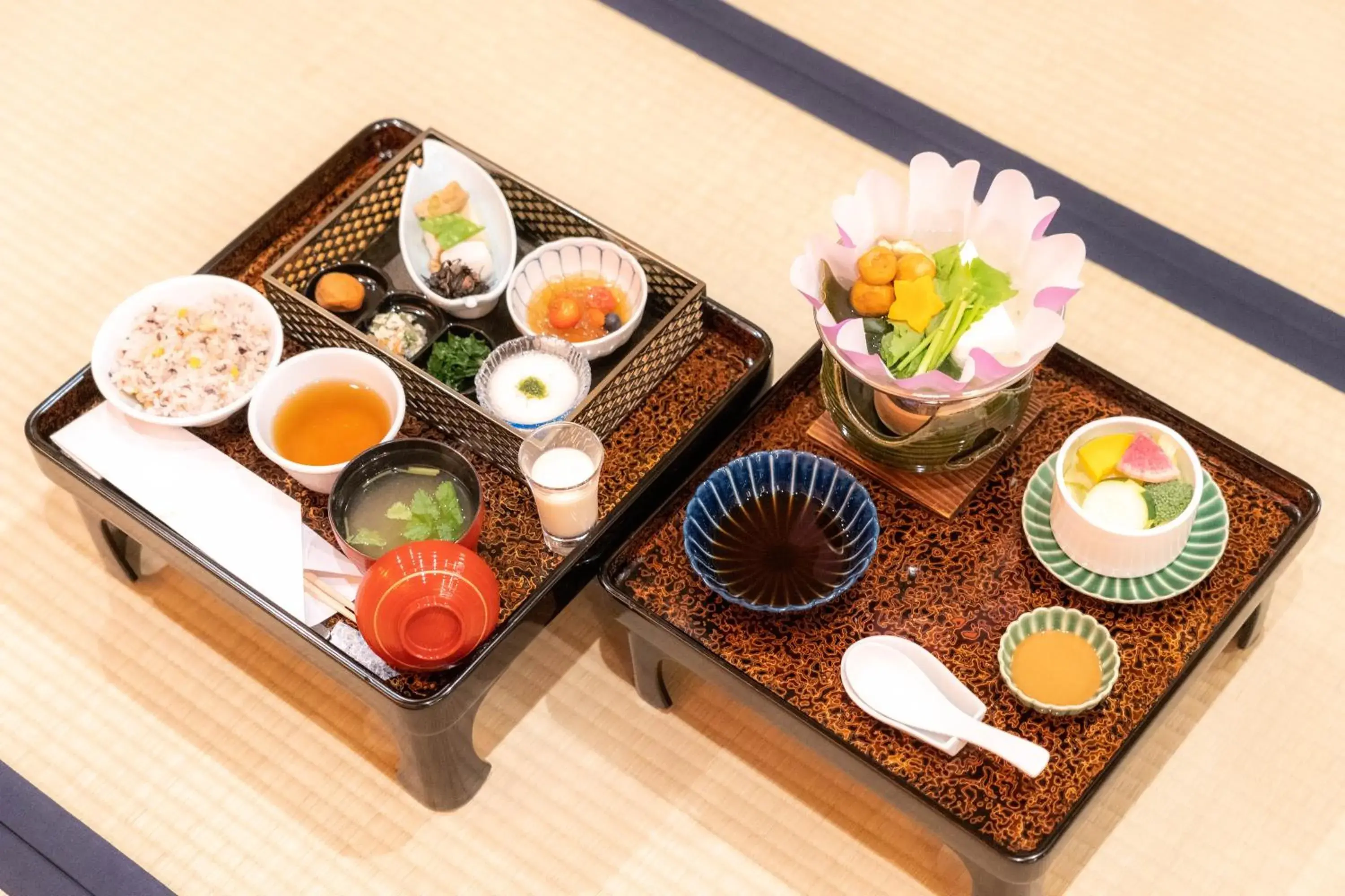 Breakfast in 高野山 宿坊 恵光院 -Koyasan Syukubo Ekoin Temple- Breakfast in 高野山 宿坊 恵光院 -Koyasan Syukubo Ekoin Temple-